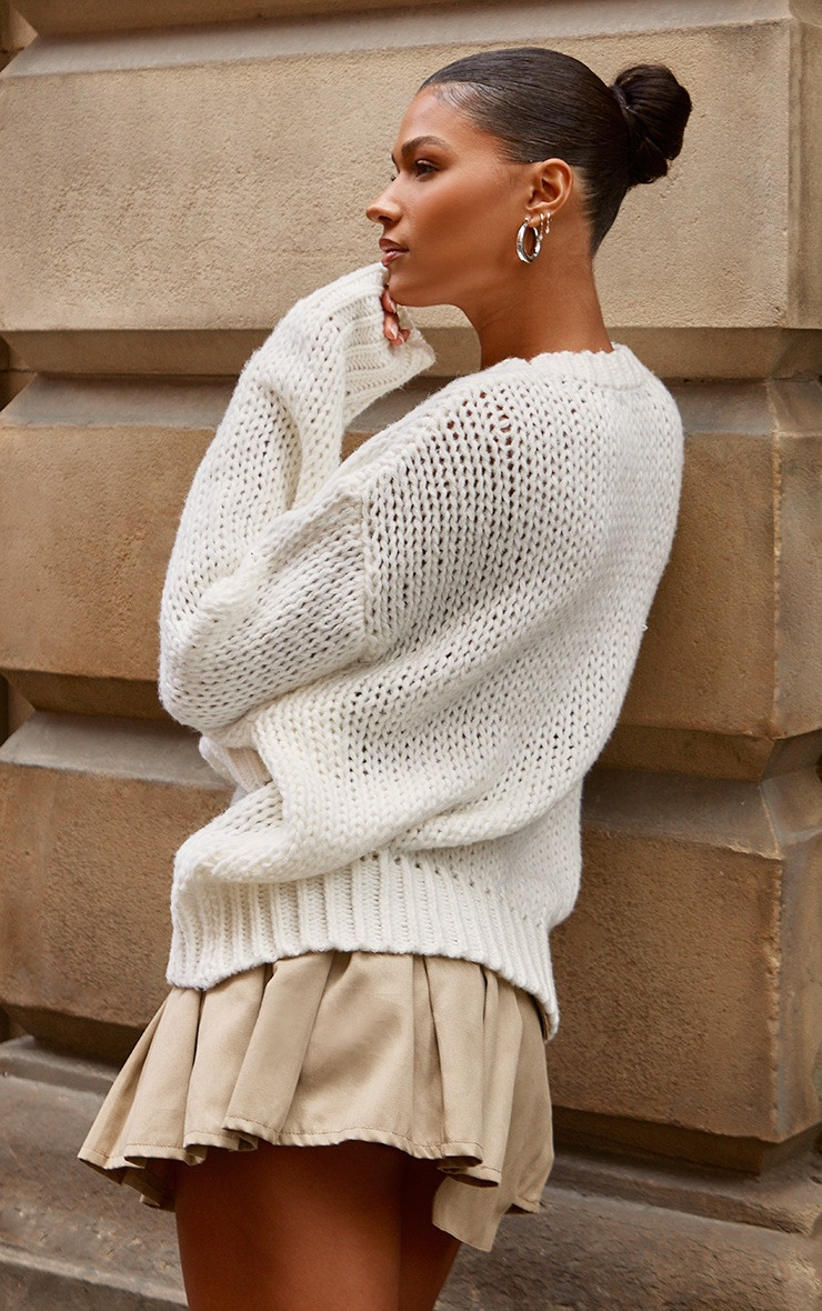 Cream Super Chunky Oversized Sweatshirt | PrettyLittleThing US