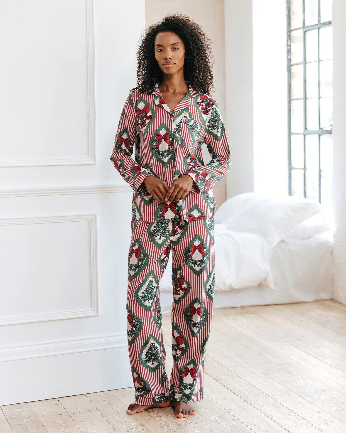 Organic Cotton Christmas Vintage Tree & Wreath Print Long Pyjama Set | Chelsea Peers NYC