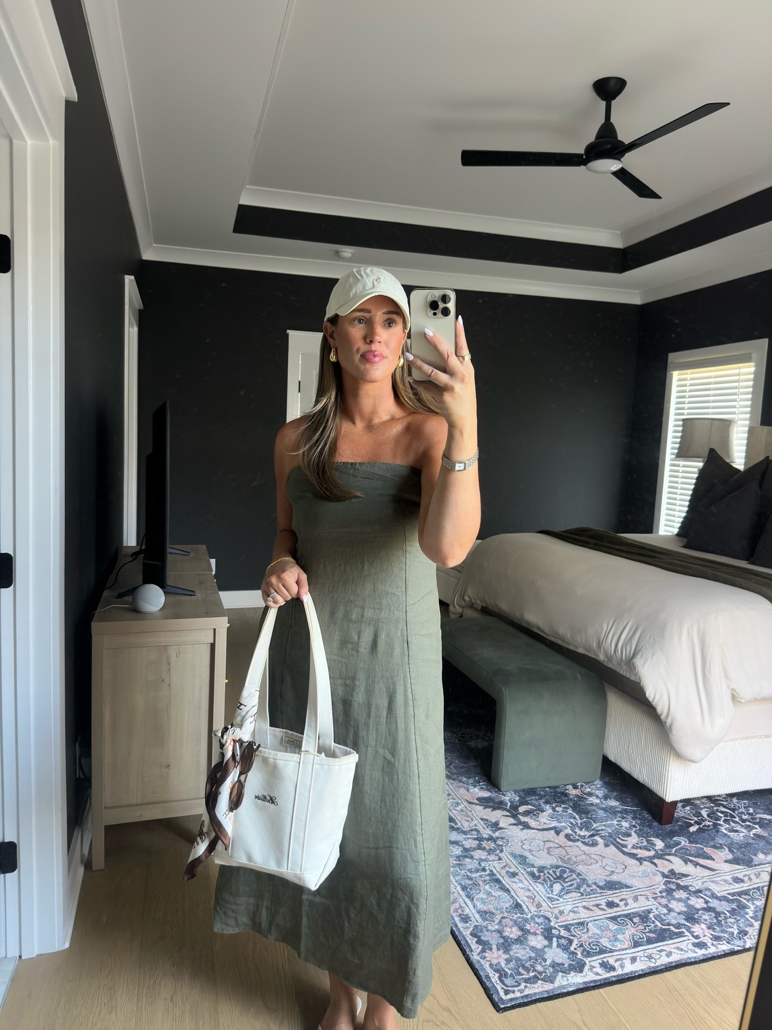 ootd | 5’10” | size 8 
Dress: medium