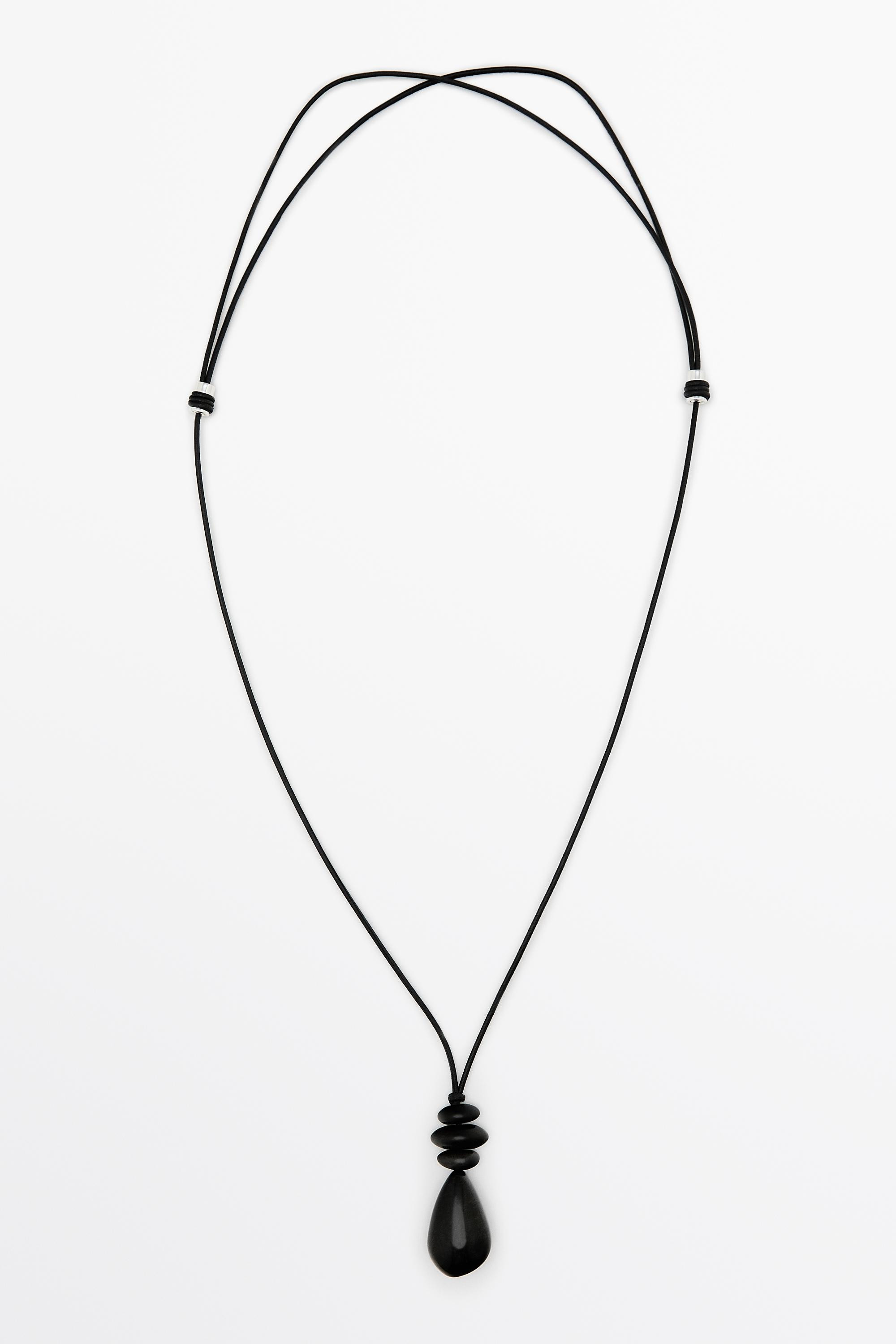 Sautoir en cordon de cuir et pierres | Massimo Dutti FR