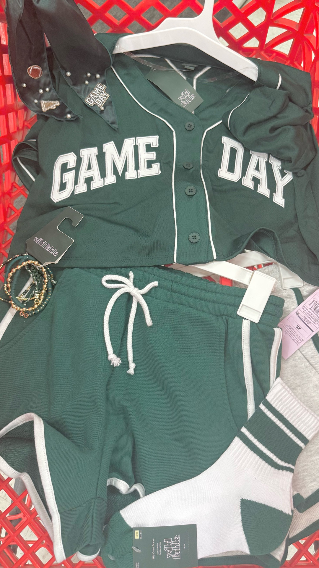 Game Day ready outfits are on 🔥🔥 at Target!! So many different team colors available. Football Sundays are back! I don’t really watch football lol but love a cute game day outfit #footballseason #gamedayoutfits #gamedayready

#LTKActive #LTKSeasonal