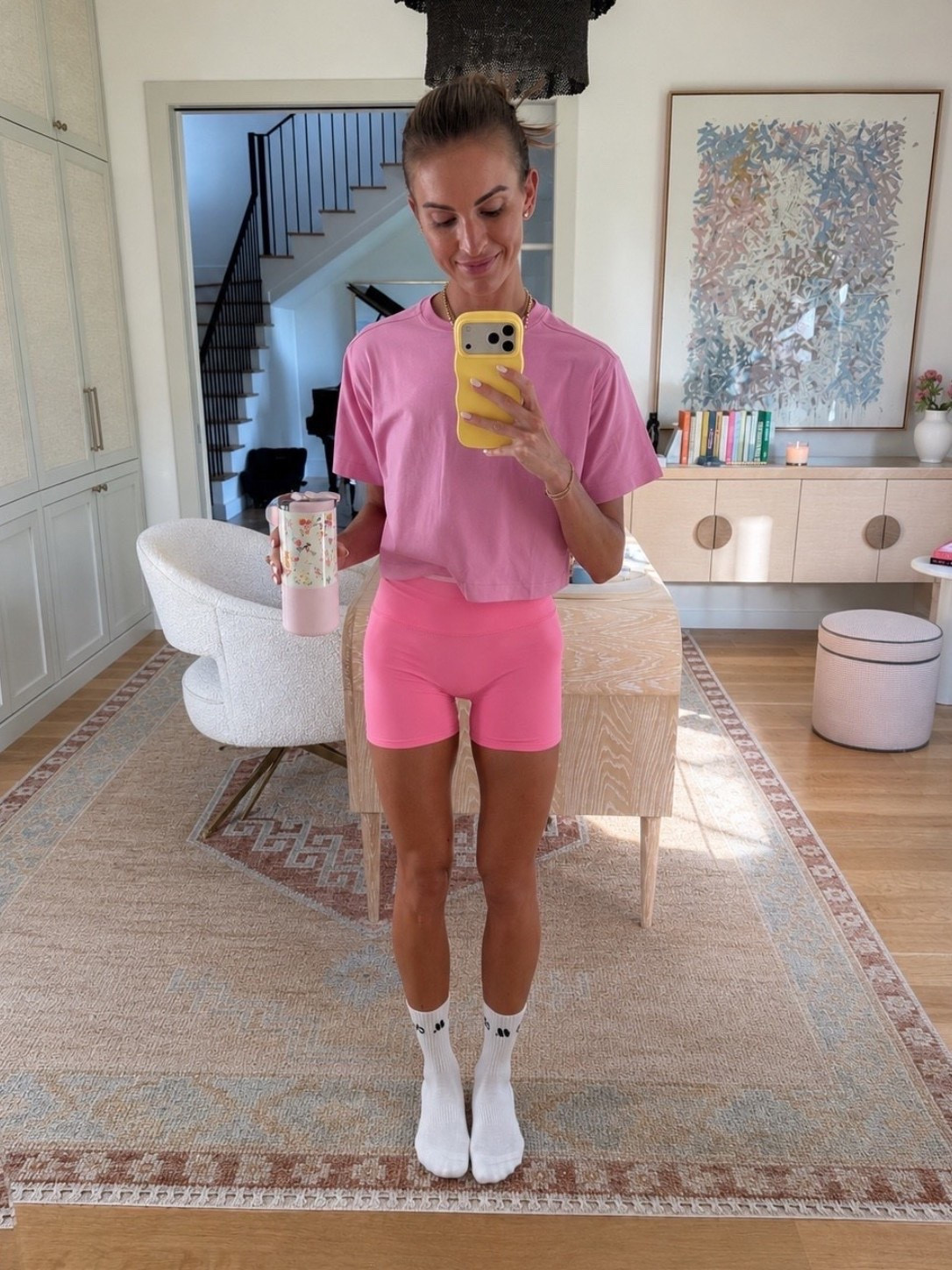 Always love a comfy, simple athleisure look like this 💕