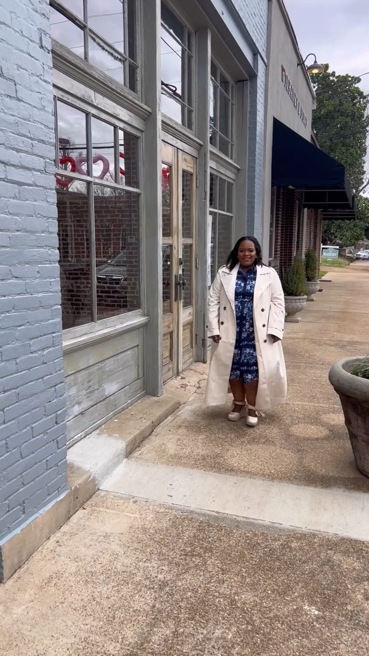 Trench coat + blue maxi dress from Lane Bryant 🤍🤍🤍

#LTKVideo #LTKstyletip #LTKplussize