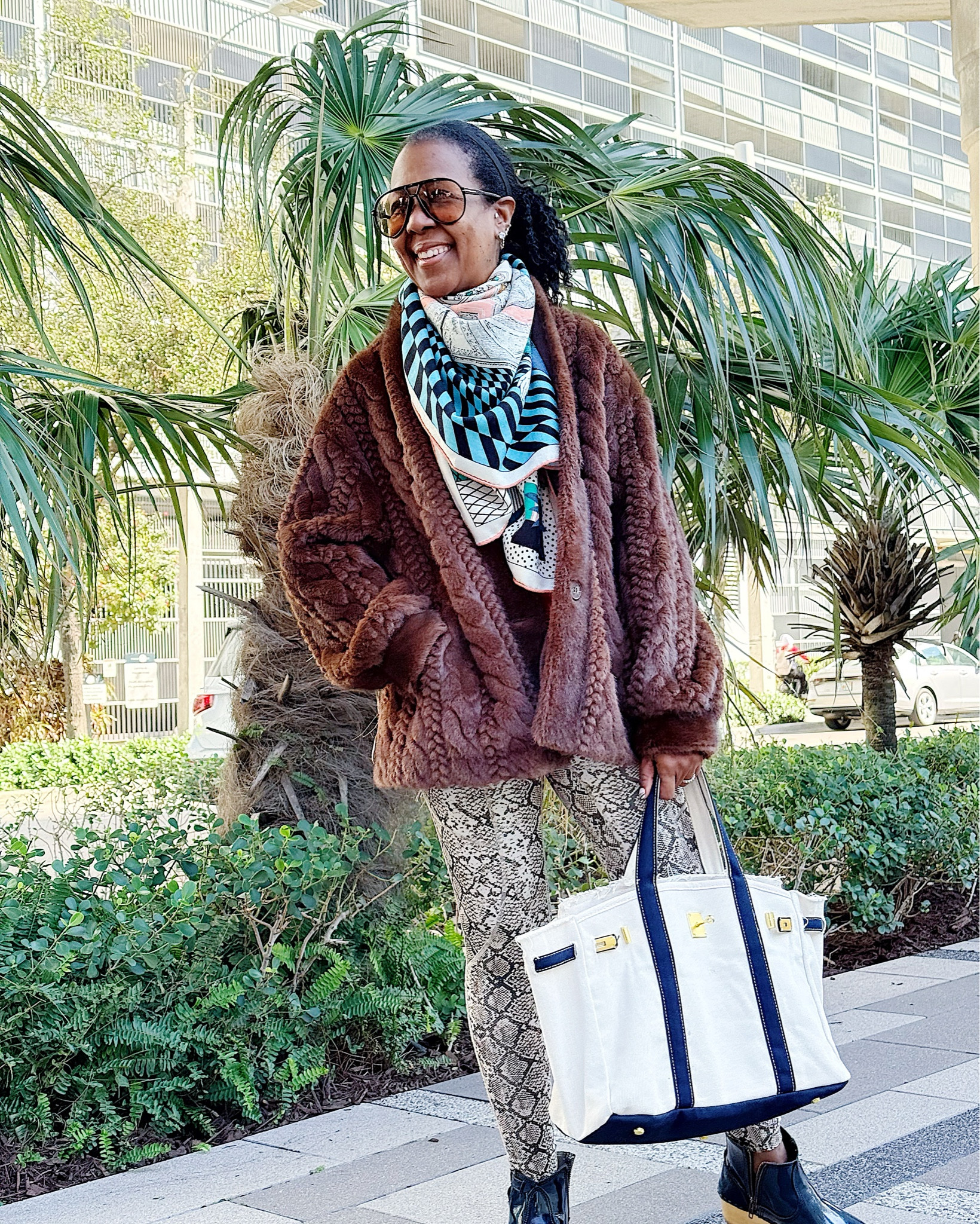 It’s been cold enough in Miami for faux fur. How cute is this jacket? I’m wearing a size S/M. Under $200!


#fauxfur
#benaar

#LTKfitnessgoals #LTKootd #LTKgrwm