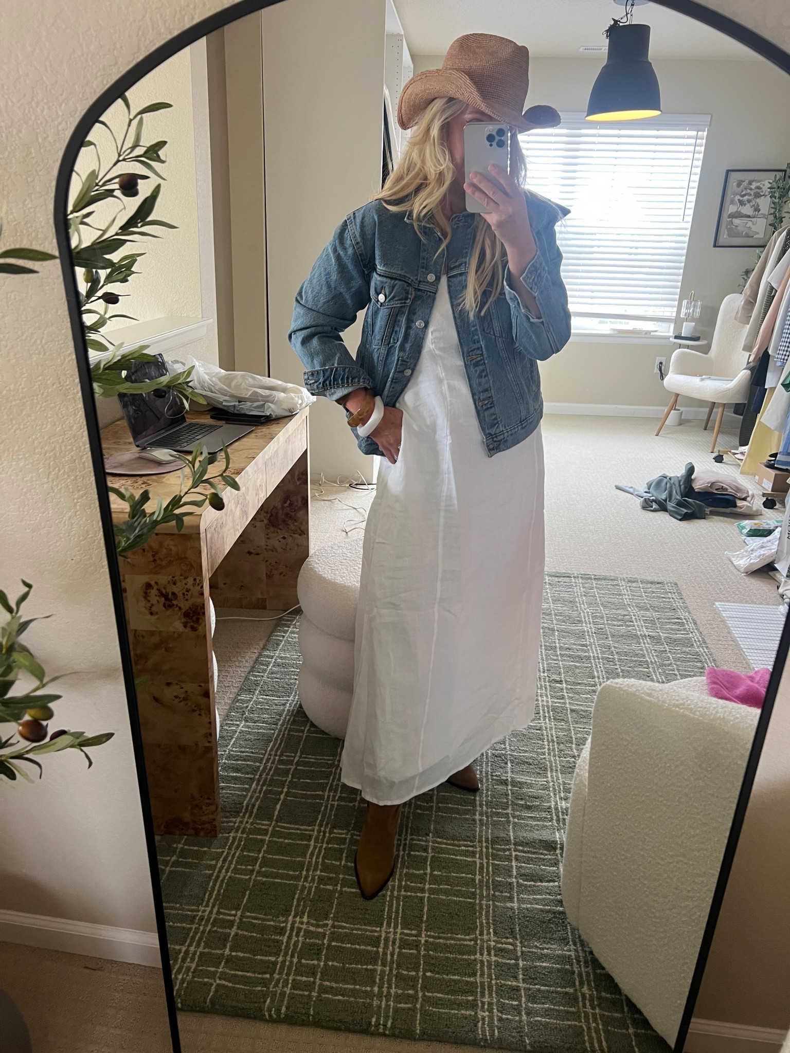  ✨Tap the bell and ❤️ for over 40 fashion, midlife style, midsize fashion and luxury looks for less. 

What to wear country concert

👑"Helping you look good, feel good!" - Lindsey Denver

Over 40 mom, over 50, midlife, midsize fashion, size 10, size 12, size 8, ootd, perimenopause, gen X, body confidence, over 45, outfit inspiration, mom outfit


#LTKFindsUnder50 #LTKOver40 #LTKMidsize