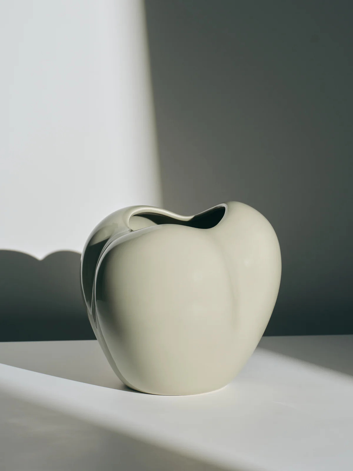 Poppy Vase, hot chili | Withinmood