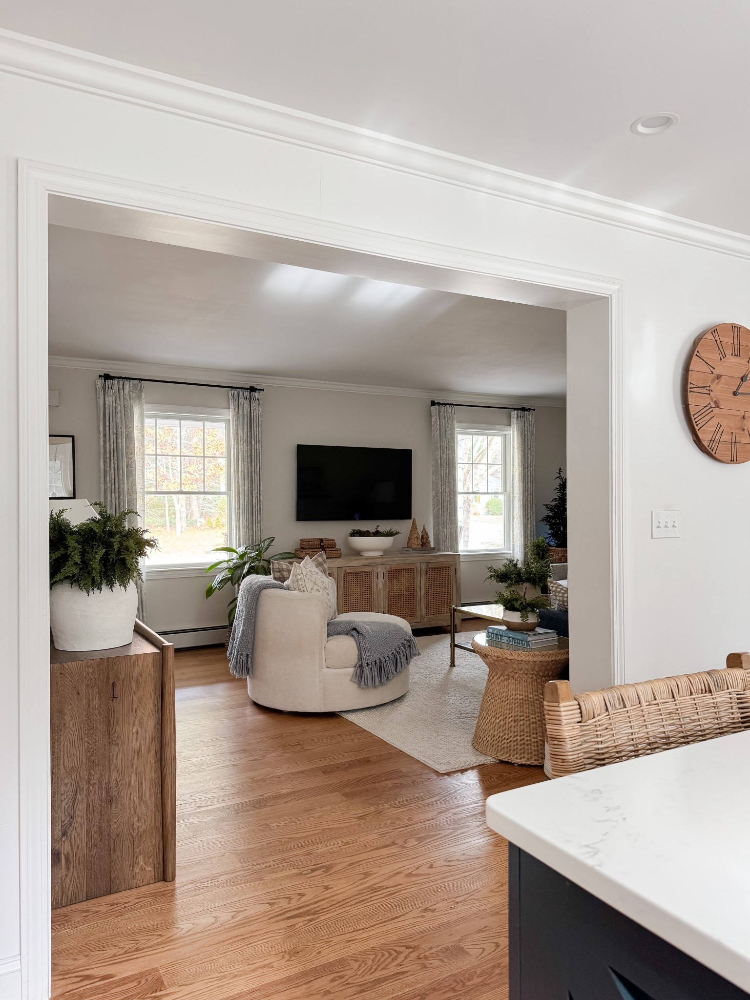 Classic living room styling holiday home decor home favorites cozy neutral home coastal decor sherricalnanhome

#LTKHome