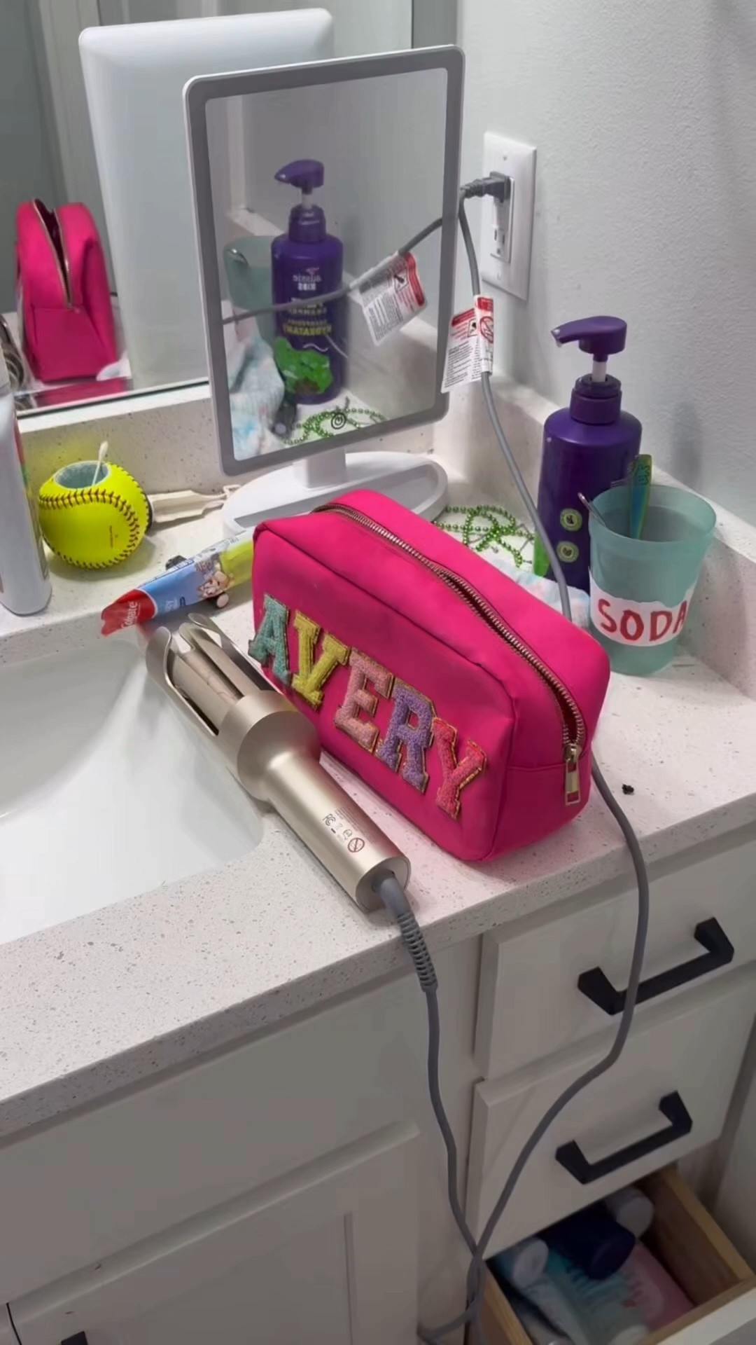 my pre-teen and I gave her bedroom and bathroom a full reset in just one hour. We decluttered, cleaned, organized, and laughed our way through it—and by the end, she had a space she was proud of.

If you’ve been putting off your child’s room because it feels overwhelming, try this: set a timer for 60 minutes, turn on your favorite playlist, and work side by side. Progress beats perfection every time. 

Would your kids join you for a one-hour power clean? Let me know in the comments! 👇

#cleanwithme #momlife #preteenmom #homeorganization #cleaningtips

#LTKHome #LTKmomlife