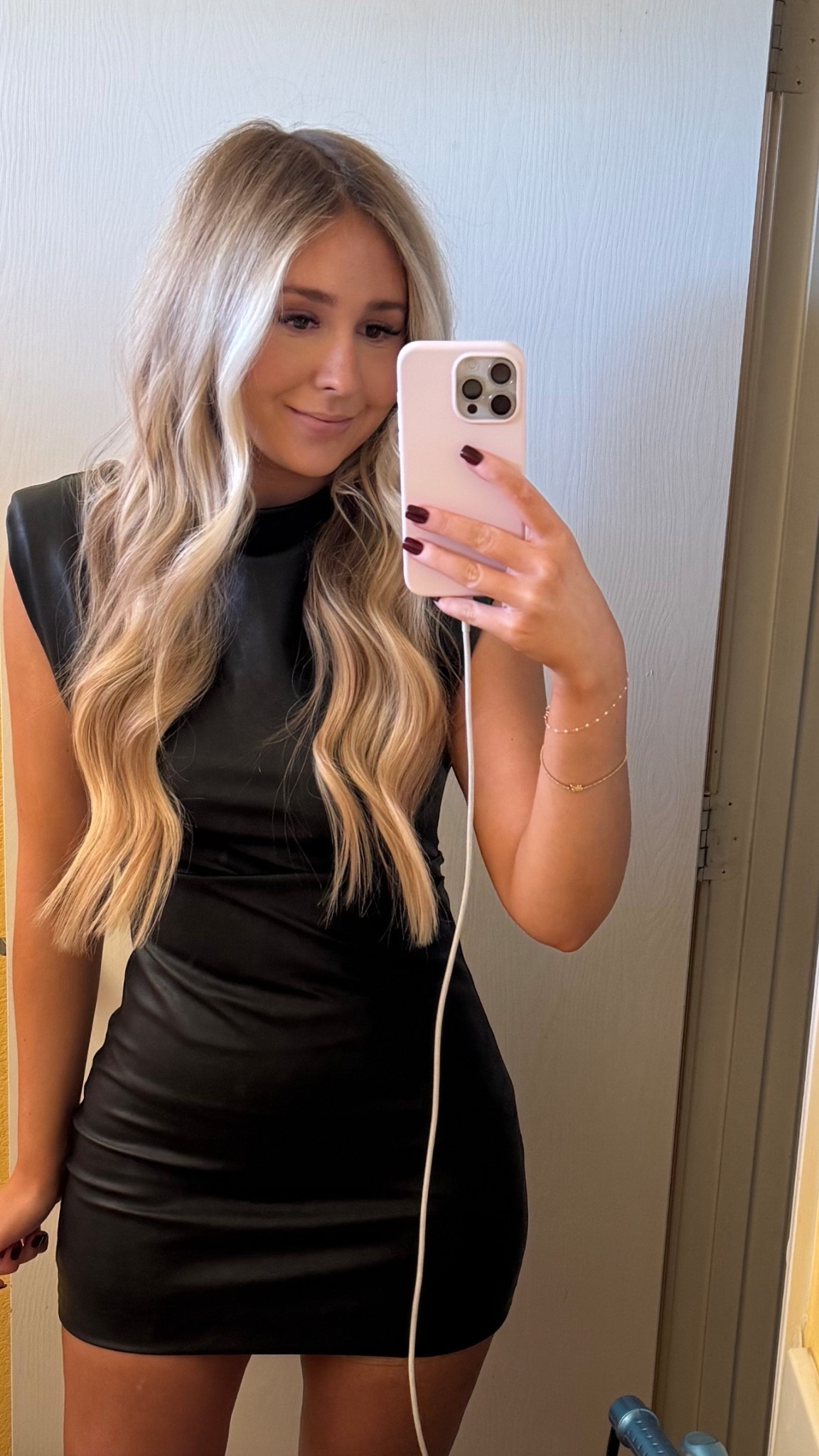 love a LBD

little black dress | black mini dress | black leather dress | fall dresses | winter dresses | faux leather | zara finds | under $100 


#LTKFindsUnder100