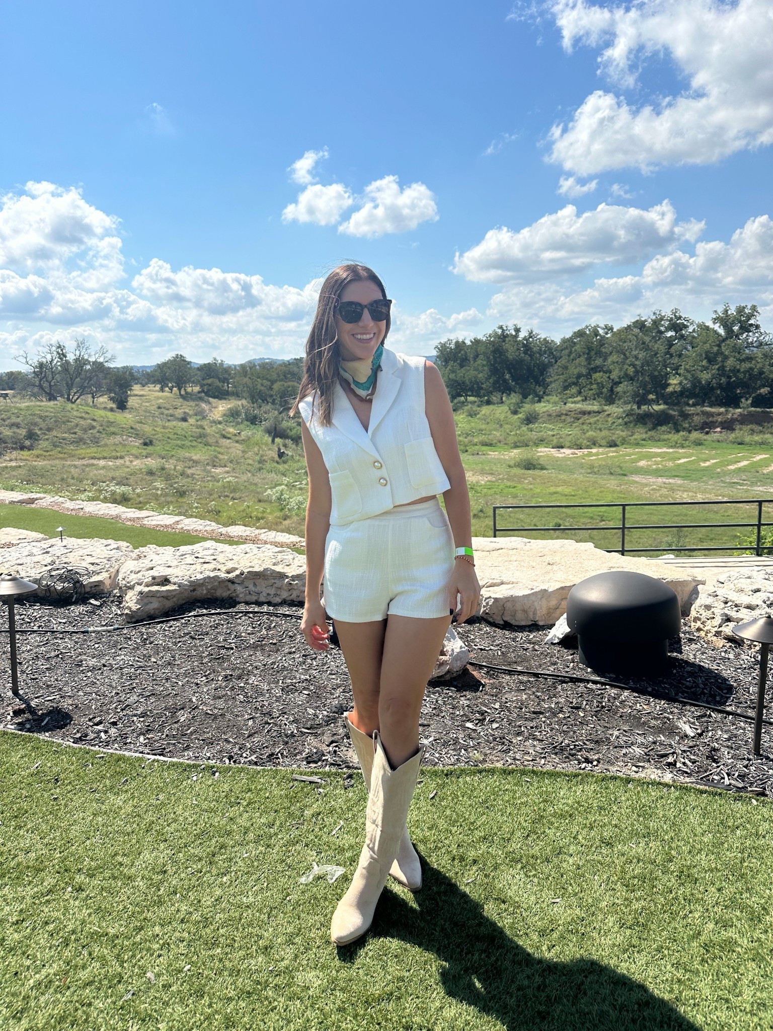 Ivory tweed shorts matching set. Wearing a small 

#LTKSaleAlert #LTKSeasonal #LTKFindsUnder100