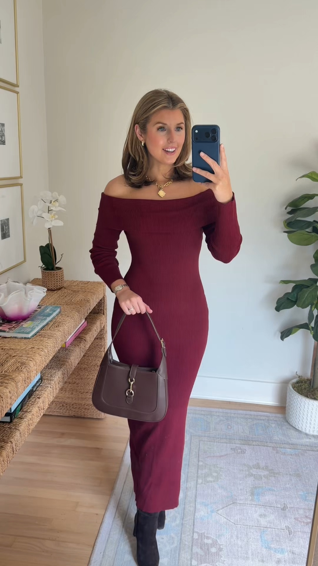 Fall outfit idea for date night or family photos! Wearing a S in dress 