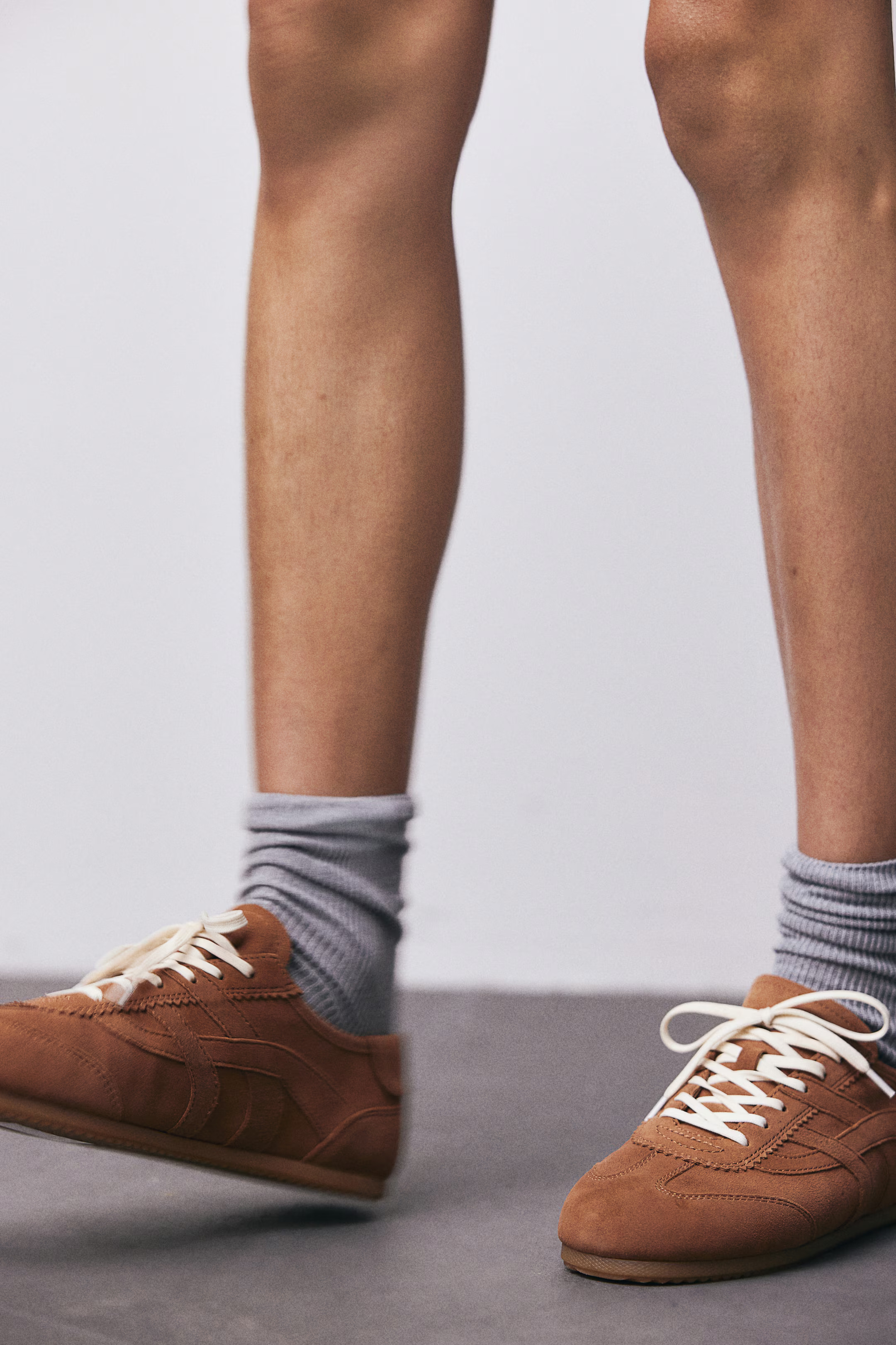 Zapatillas deportivas de ante - Marrón - MUJER | H&M ES | H&M (FR, IT, ES, PT, BE)