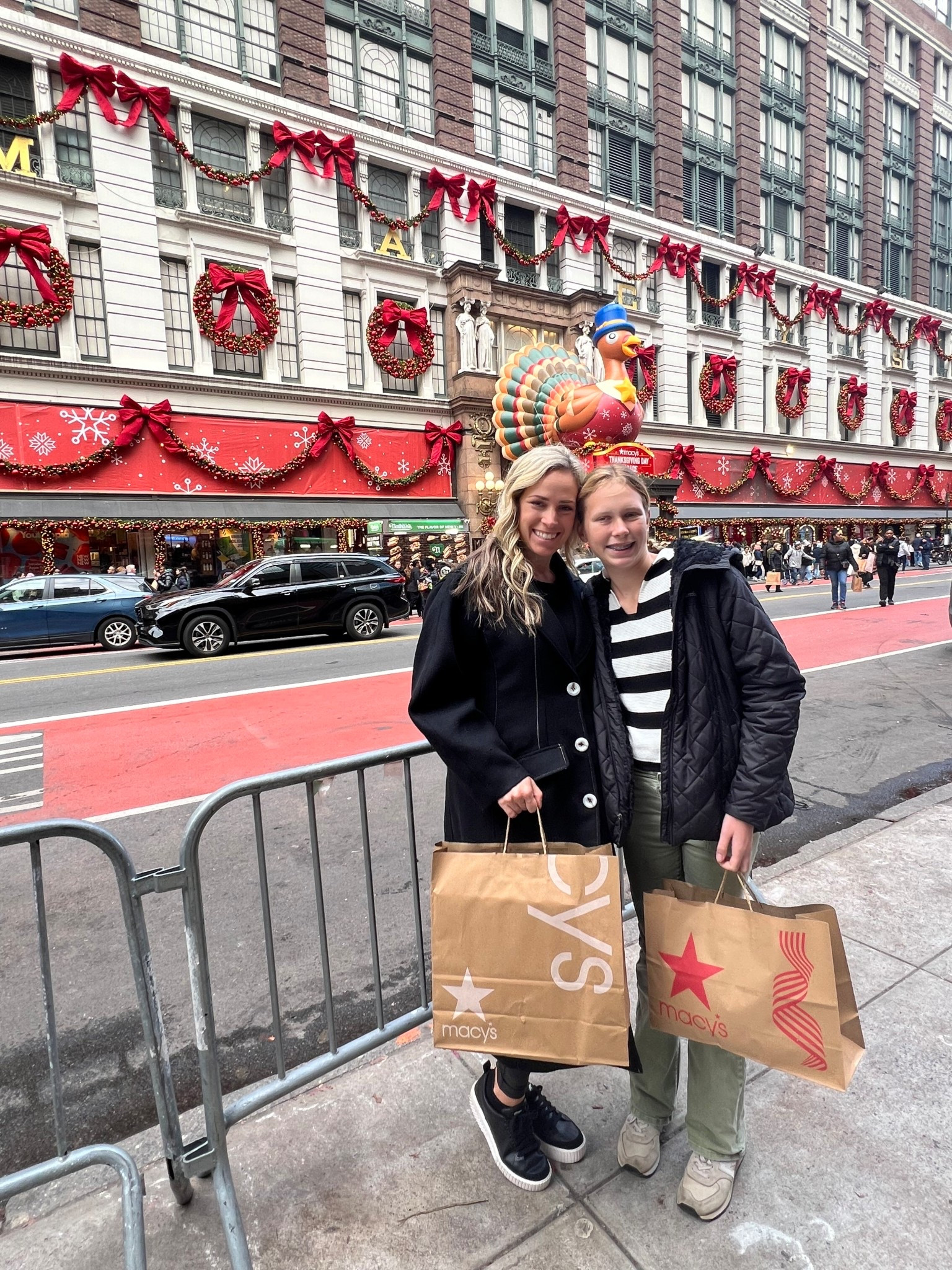 Shopping in NYC 

#LTKTravel #LTKFindsUnder100 #LTKSeasonal