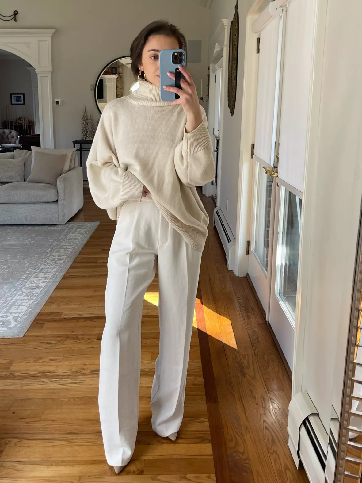 Perfect-fit turtleneck curated on LTK  Loose trousers outfit, Spring work  outfits, Stylish winter outfits