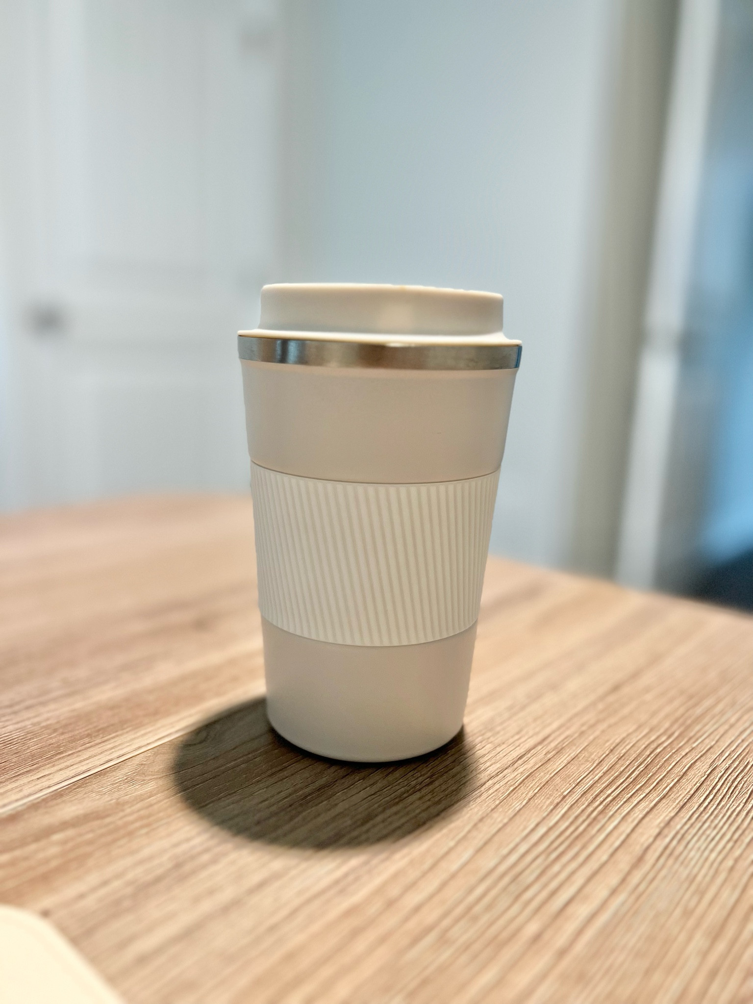 Such a great amazon find! 

✔️Keep drink hot/cold
✔️Grip
✔️Cushioned Bottom
✔️Screw Top
✔️Leak proof

#LTKtravel #LTKfindsunder50 #LTKGiftGuide