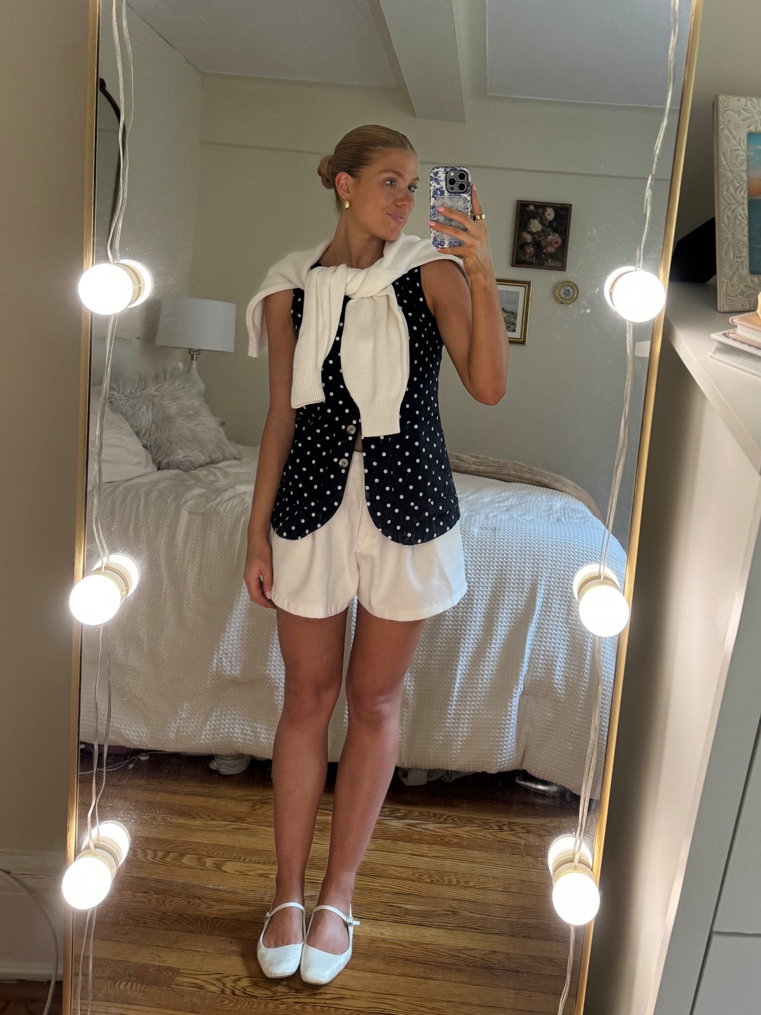 the cutest fall outfit to run errands! perfect for transition season 

#LTKFallSale #LTKSeasonal #LTKStyleTip