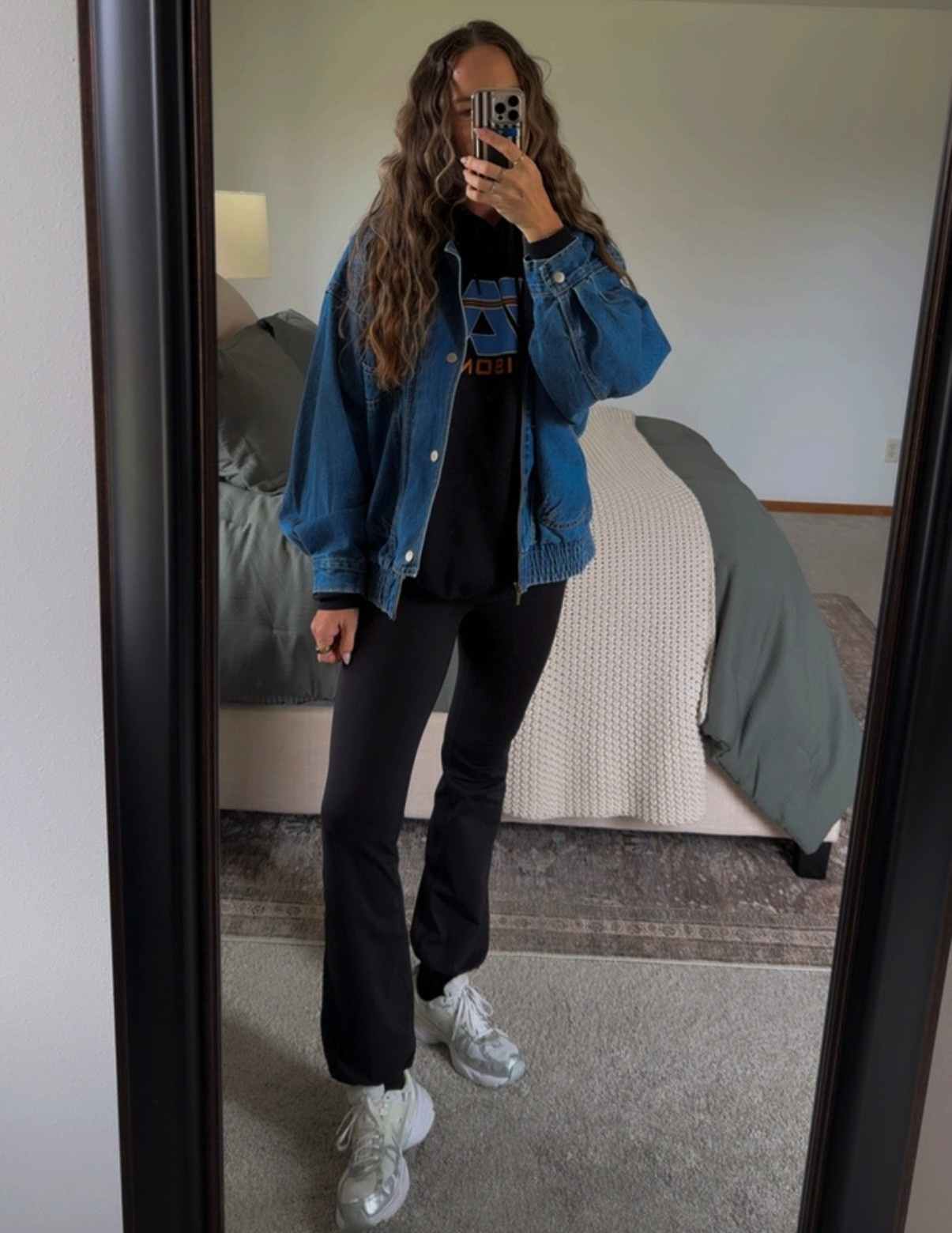 Okay bubble pants?? 🤍  

They’re literally the perfect mix of leggings + sweatpants all in one.

Super soft, crazy comfy, but still have that put-together look — like you didn’t just roll out of bed (even if you did). The fit is relaxed but flattering, and they move with you like leggings without feeling tight.

Dress them down with a hoodie and sneakers for errands, or throw on a fitted top + jacket and suddenly it’s a whole outfit.

Effortless, versatile, and honestly… I want them in every color.  

Free People and Amazon option!!

#LTKootd #LTKmomlife