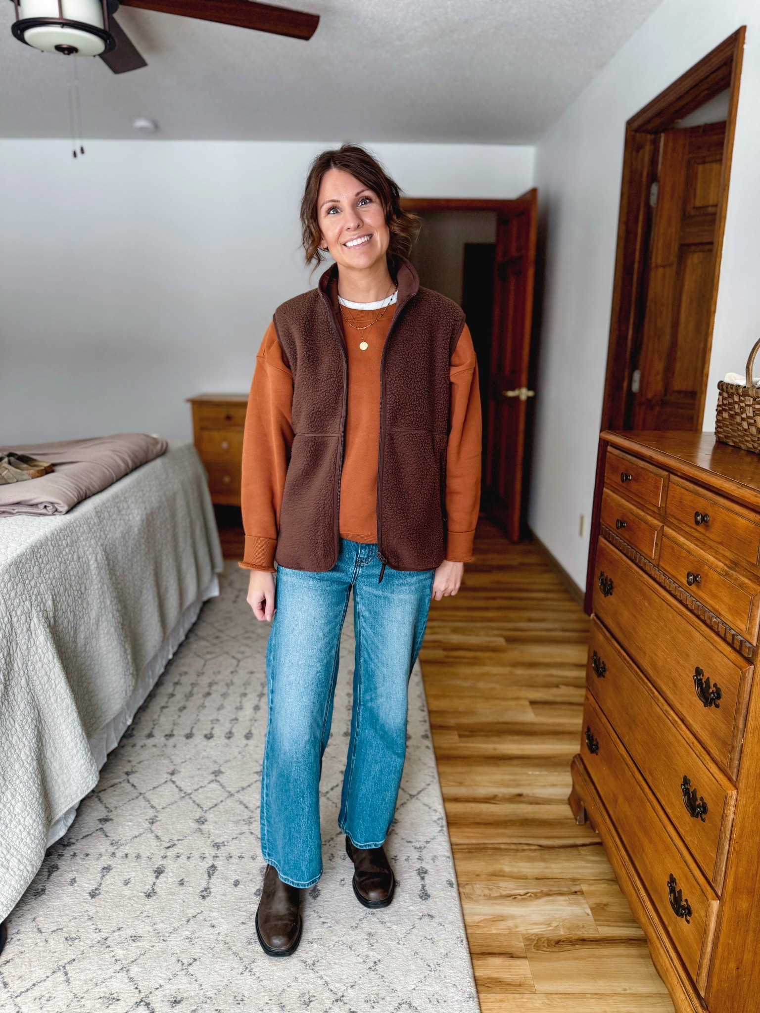Wearing small in my tee, xs in my crewneck, xs in my sherpa vest (also linked the sherpa jacket version that o own and love too) and 24 in the 26” inseam in my jeans. My blundstone boots fit true to size at size 6 and I also linked a similar option. 



#LTKPetite #LTKgrwm #LTKSeasonal