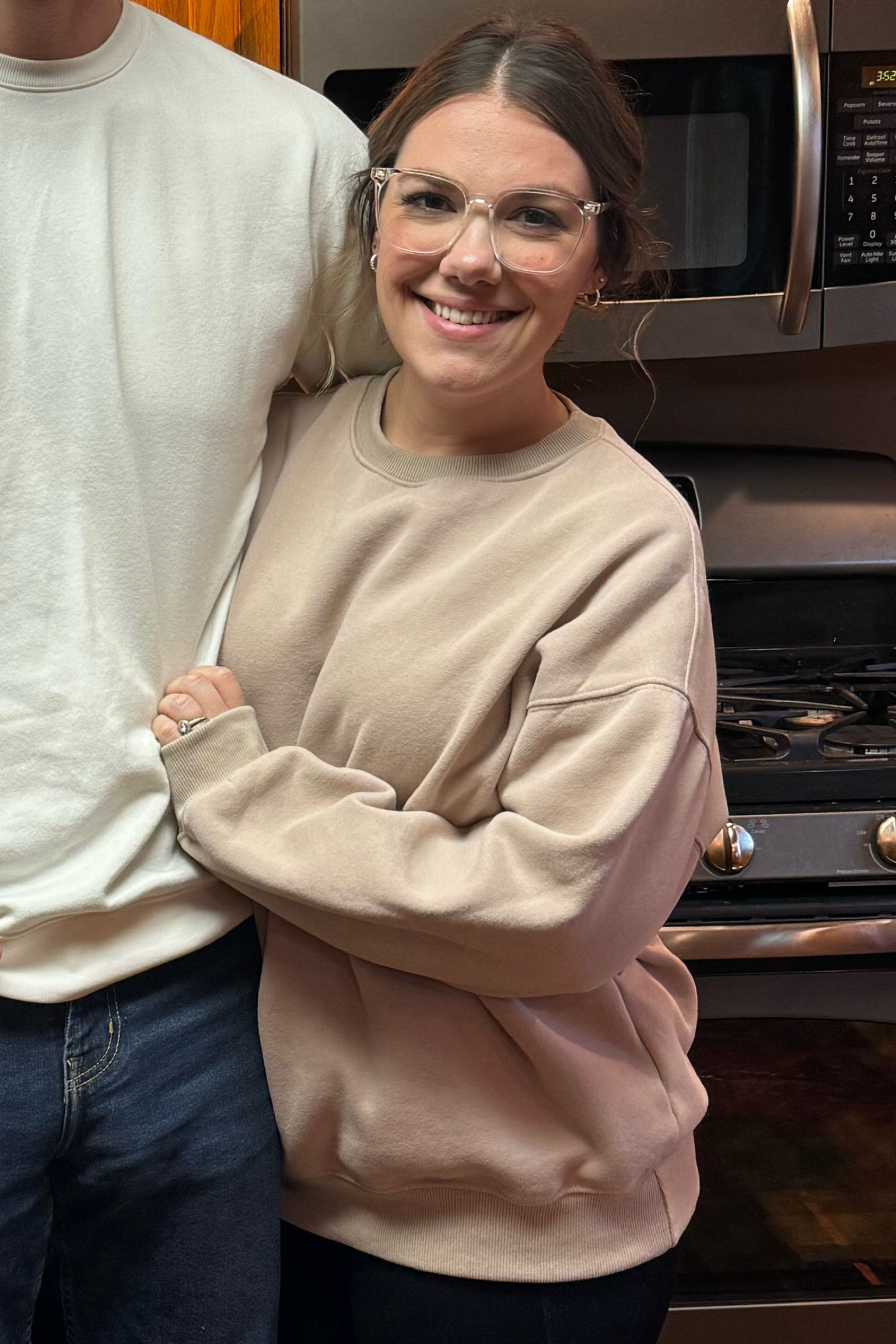 Crewneck sweaters are my favorite to lounge in! This one is an oversized fit and is so warm! Comes in a variety of colors that fits your style! Highly recommend! 🫶🏻🤎

#crewneck #sweater #oversized #comfy #comfortable #loungewear #amazon #amazonfind #amazonfinds 

#LTKbeauty #LTKmidsize #LTKstyletip