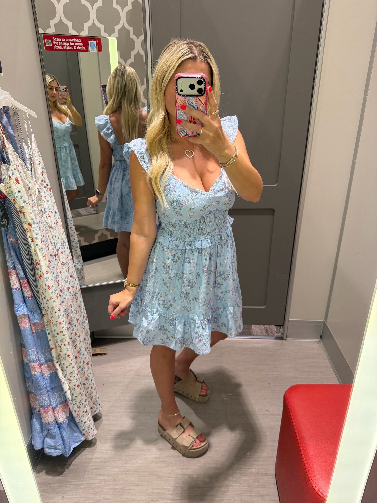 Summer dress 
Size small
Sandals tts
Vacation beach outfit