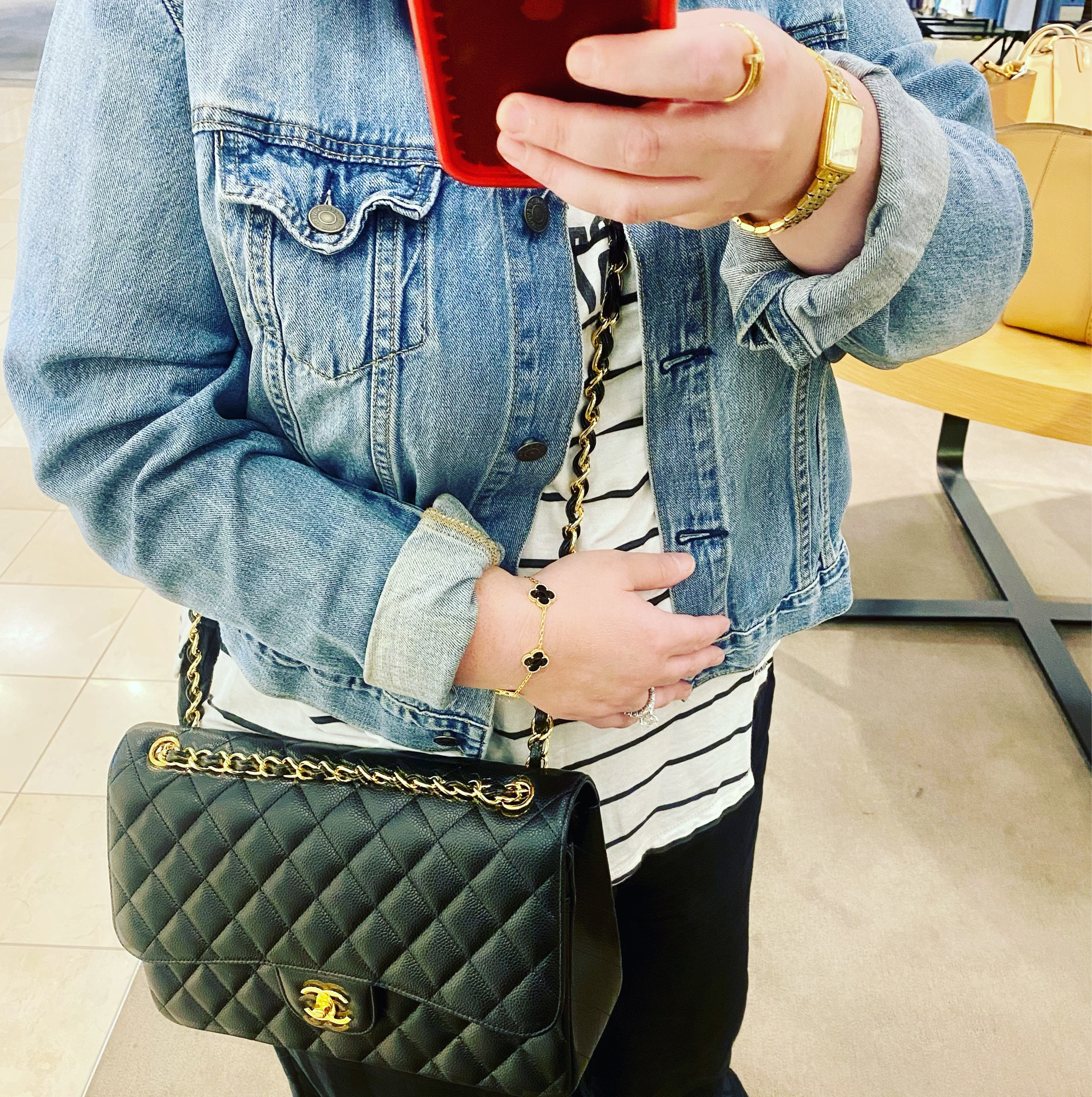 Always a classic 🖤

#LTKstyletip #LTKSeasonal #LTKitbag