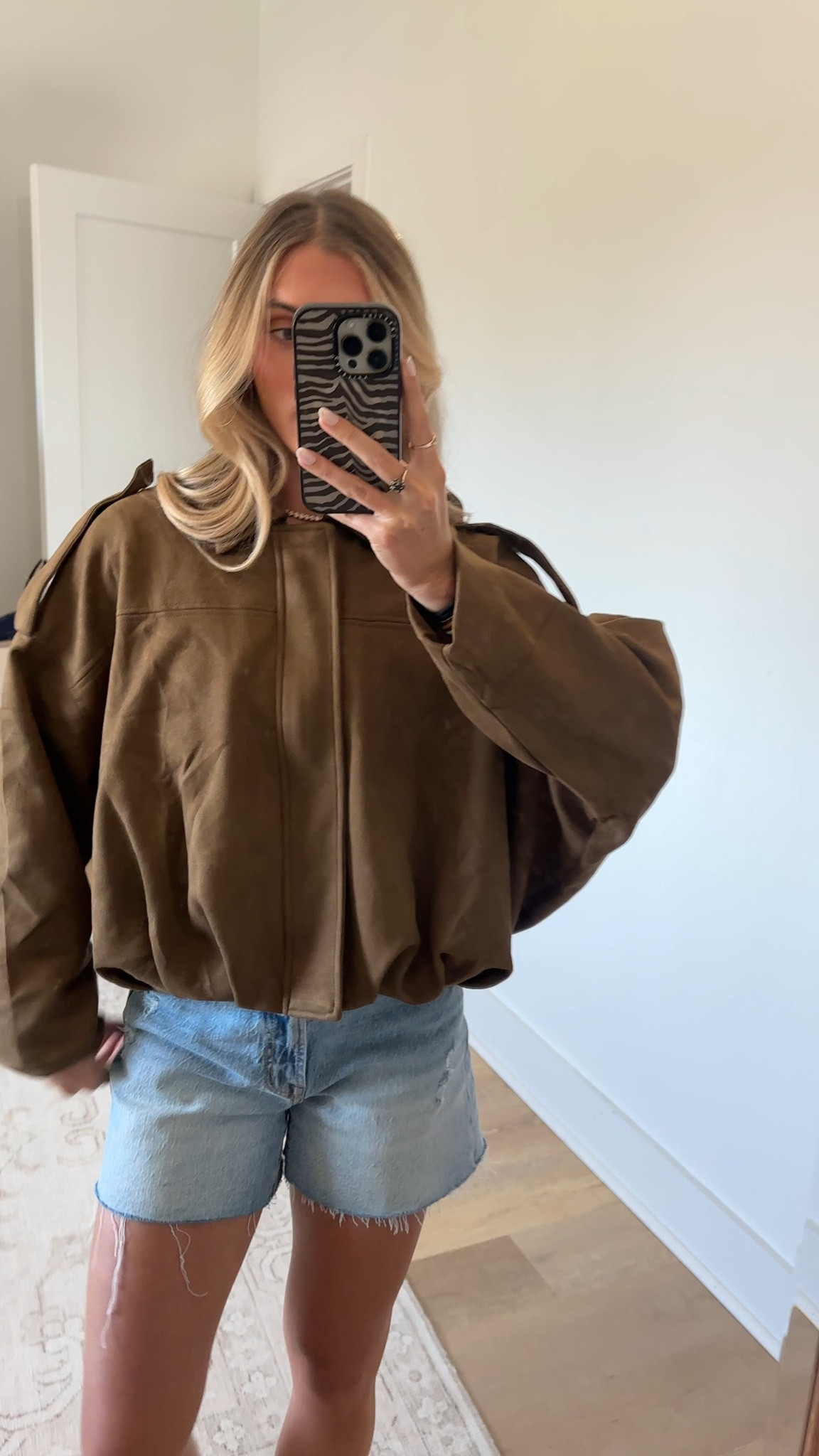 Amazon size small Womens Faux Suede Bomber Jacket Oversized Coat with Pockets
Cropped Jackets for Women, Batwing Sleeve Streetwear Daily Outfits, Fall Winter Suede Zip Up with Pockets

#LTKootd #LTKSeasonal #LTKSaleAlert