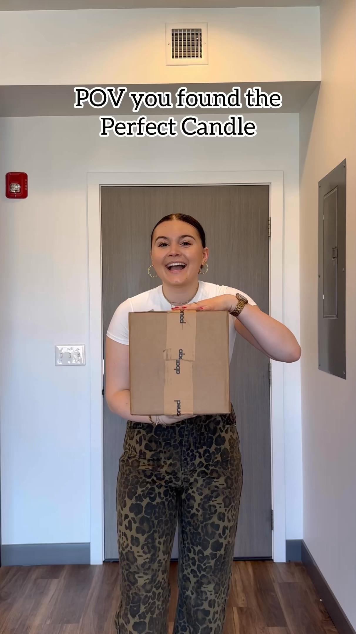 Unboxing my new Abandoned Cake candle! Perfect for house warmings, birthday gifts and brides to be!

I got the mahogany teakwood fragrance!

#LTKVideo #LTKFindsUnder100 #LTKHome