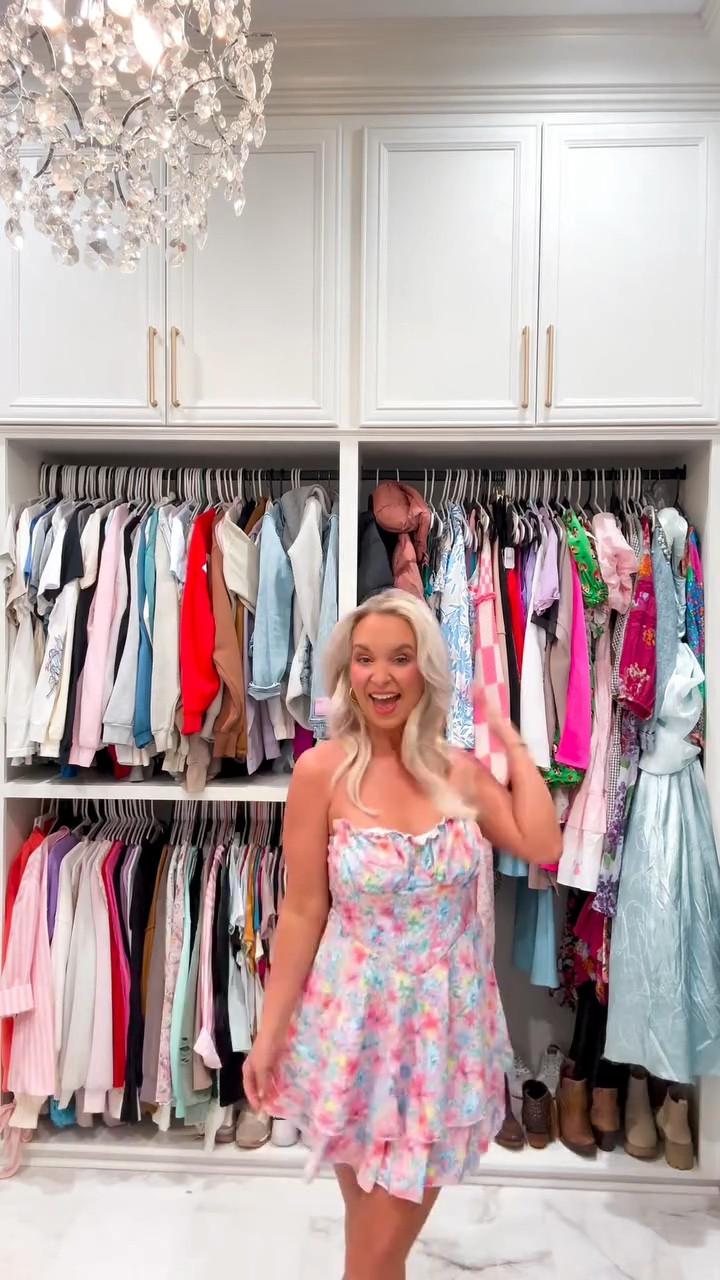 My SHEIN Haul arrived! Ekkk it’s getting closer!! Walt Disney World not too much longer and I’ll be home 🩵✨
Flower & Garden I cannot WAIT!🌸
✨Which of these do you like the best? 
•
•
Dresses @sheinofficial 
•
•
#disneybounding #disneyprincess #floraldress #disneyvacation #haul