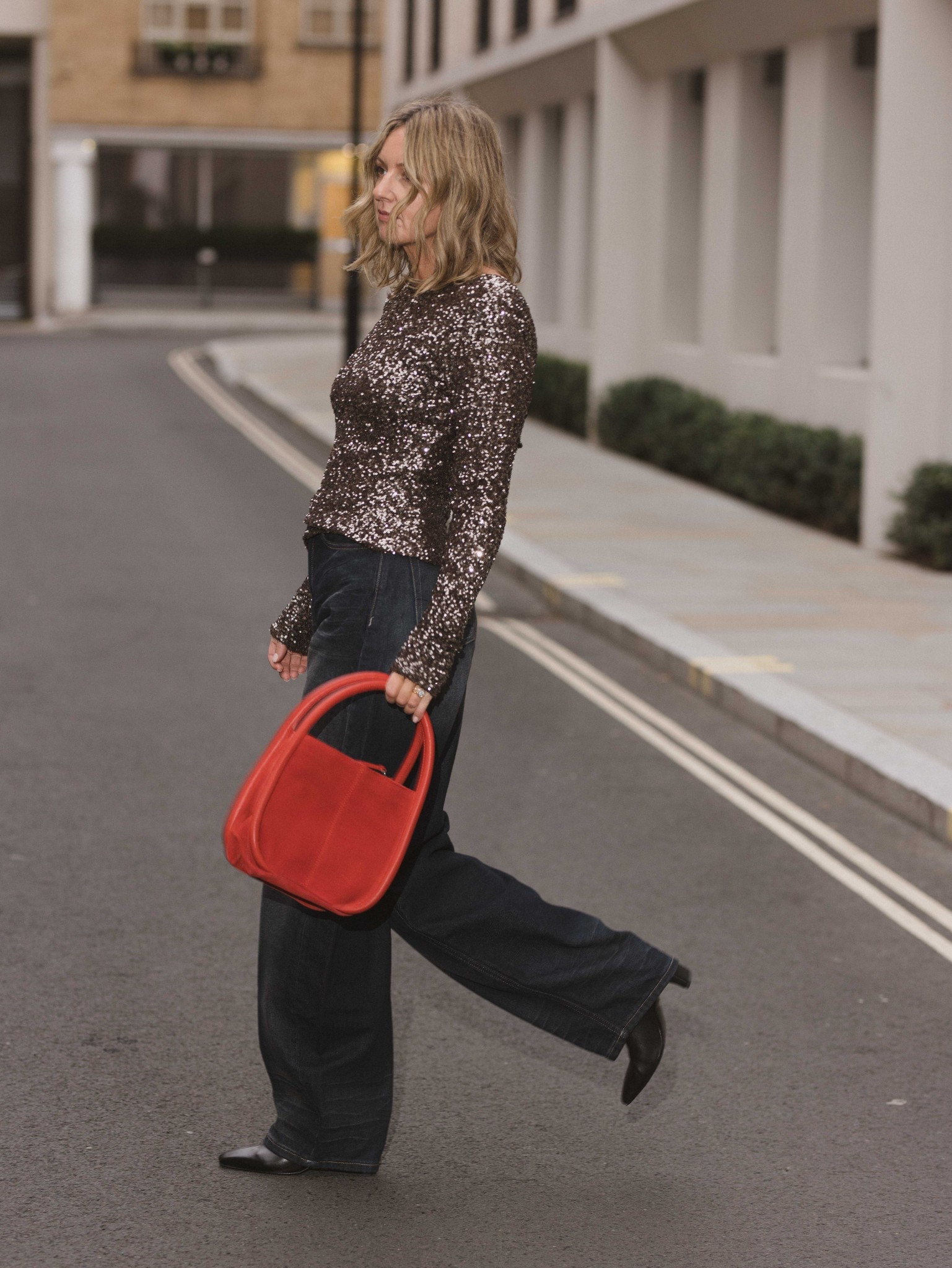 Ad Jeans & a nice top @freepeople #ThisIsFreePeople

#LTKwinter #LTKfestive #LTKdatenight