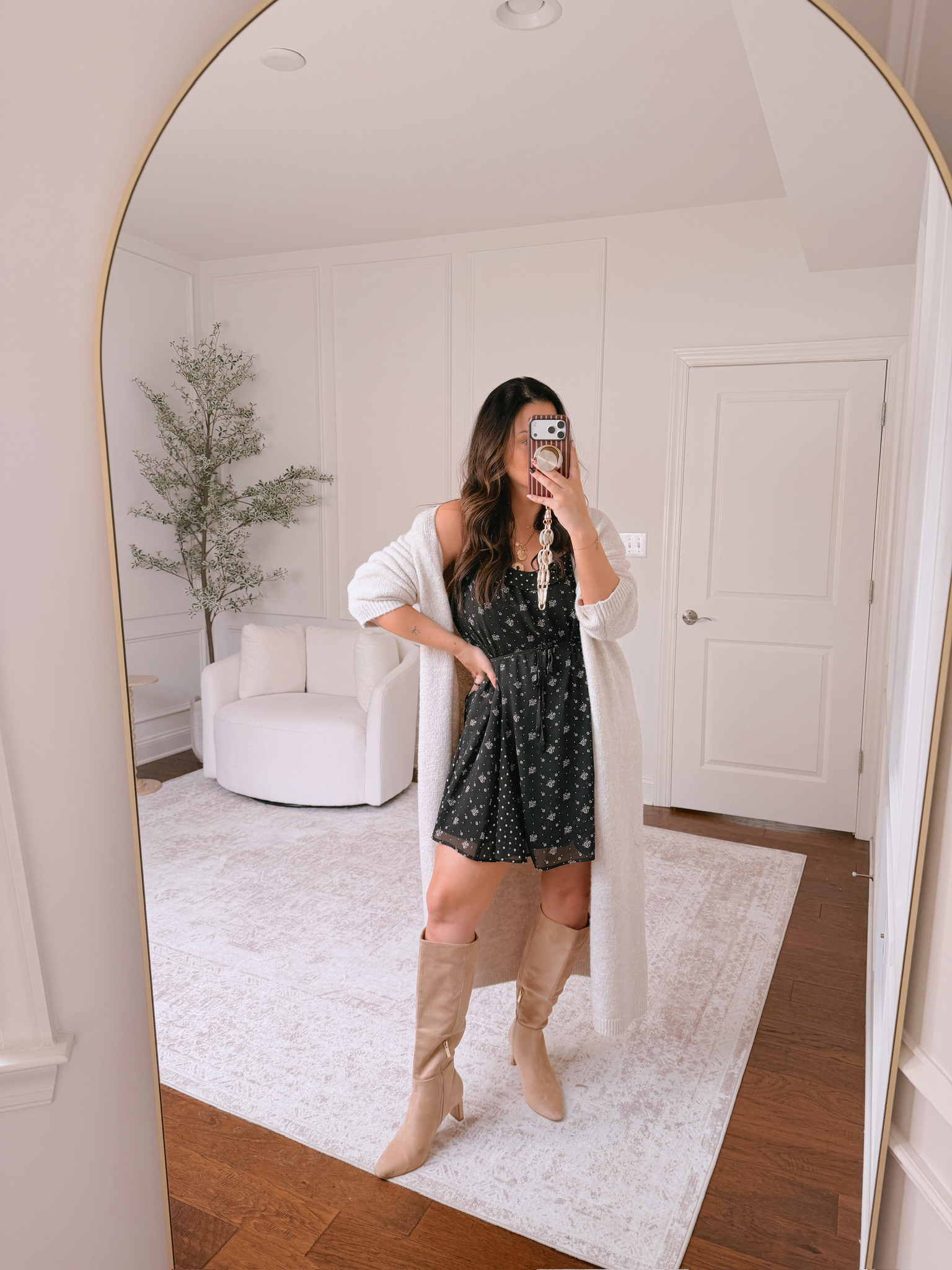 wearing an XL in this dress

#LTKSeasonal #LTKMidsize