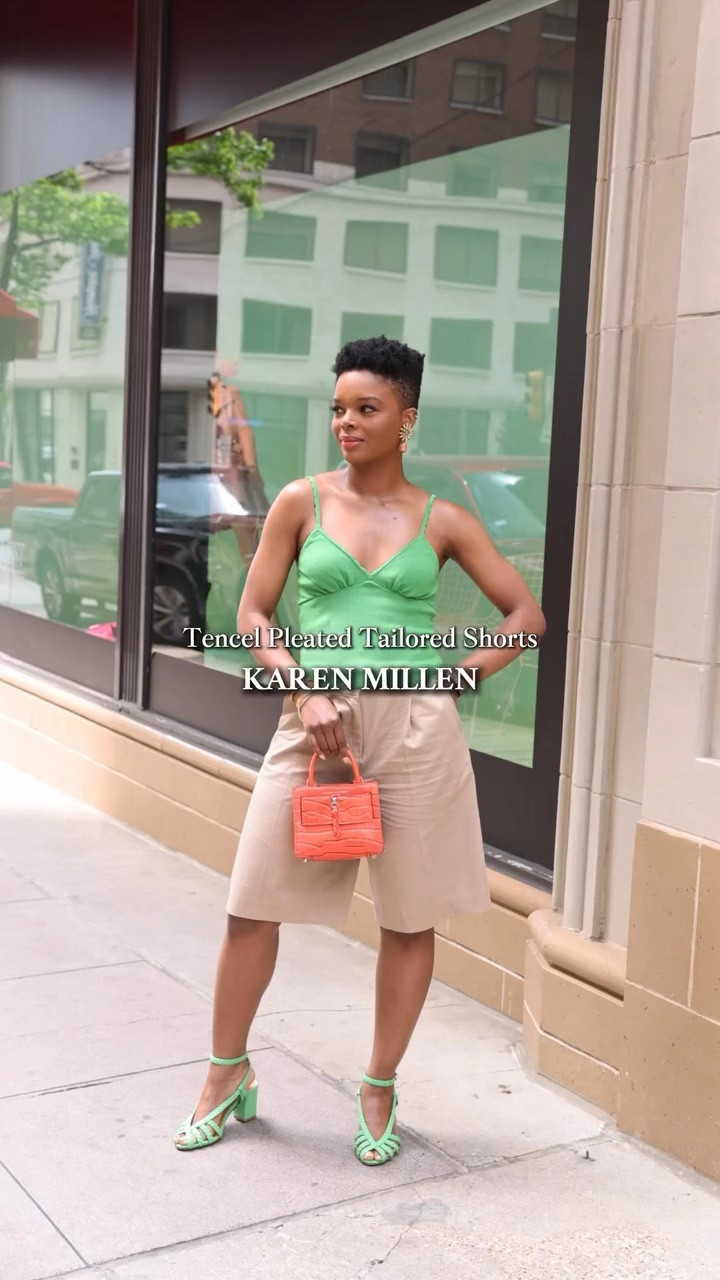 Tailored shorts offer the perfect blend of style and comfort for summer, allowing you to stay cool while looking polished #MyKM 

The Tencel Pleated Tailored Shorts from @karen_millen is currently on sale and I linked it on my @shop.ltk page! I’m wearing a Size 6, and it runs true to size. This linen shorts will be one of my favorite Summer Seperates to style for an effortless look 🤎 
•
•
•
Summer Fashion, summer wardrobe essentials, Linen tailored trousers, polished seperates, Dallas Content Creator, Dallas Blogger, Effortless style