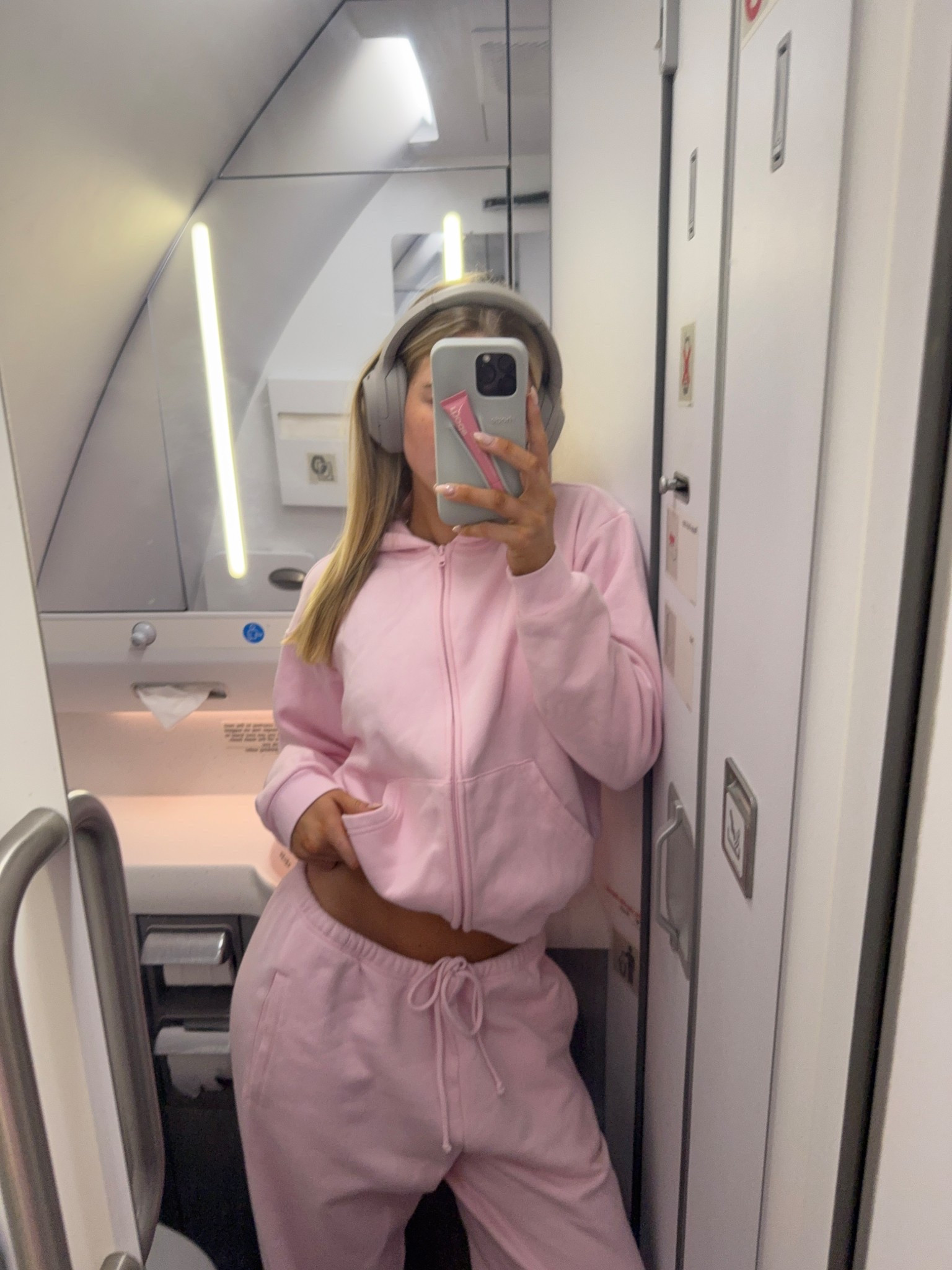 Fit linked! I wear a size medium xx 

#LTKtravel #LTKaustralia #LTKbeauty