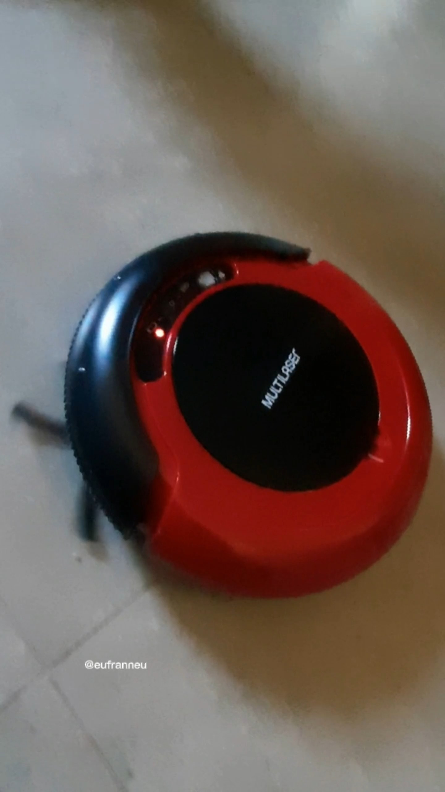 O que toda dona de casa precisa:Aspirador de pó Robô, uso muito!Produto de ótima qualidade, já uso há anos, valeu cada centavo, é algo útil e que ajuda! Deixei abaixo um similar!😍#casa #home #eletrodomésticos 

#LTKbrasil #LTKhome