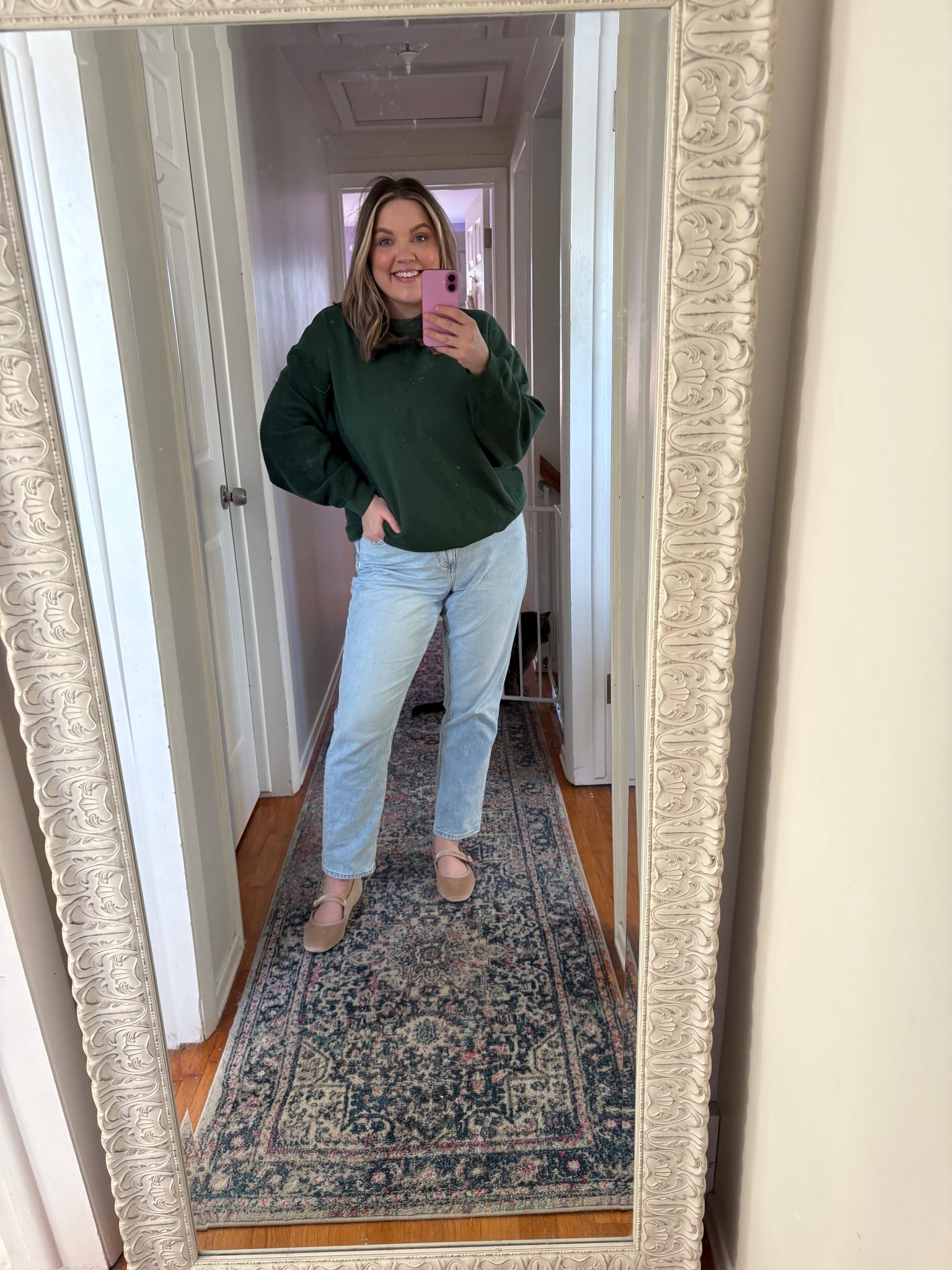 Midsize OOTD

Top- small 
Pants - 12 


#LTKMidsize #LTKFindsUnder50 #LTKSaleAlert