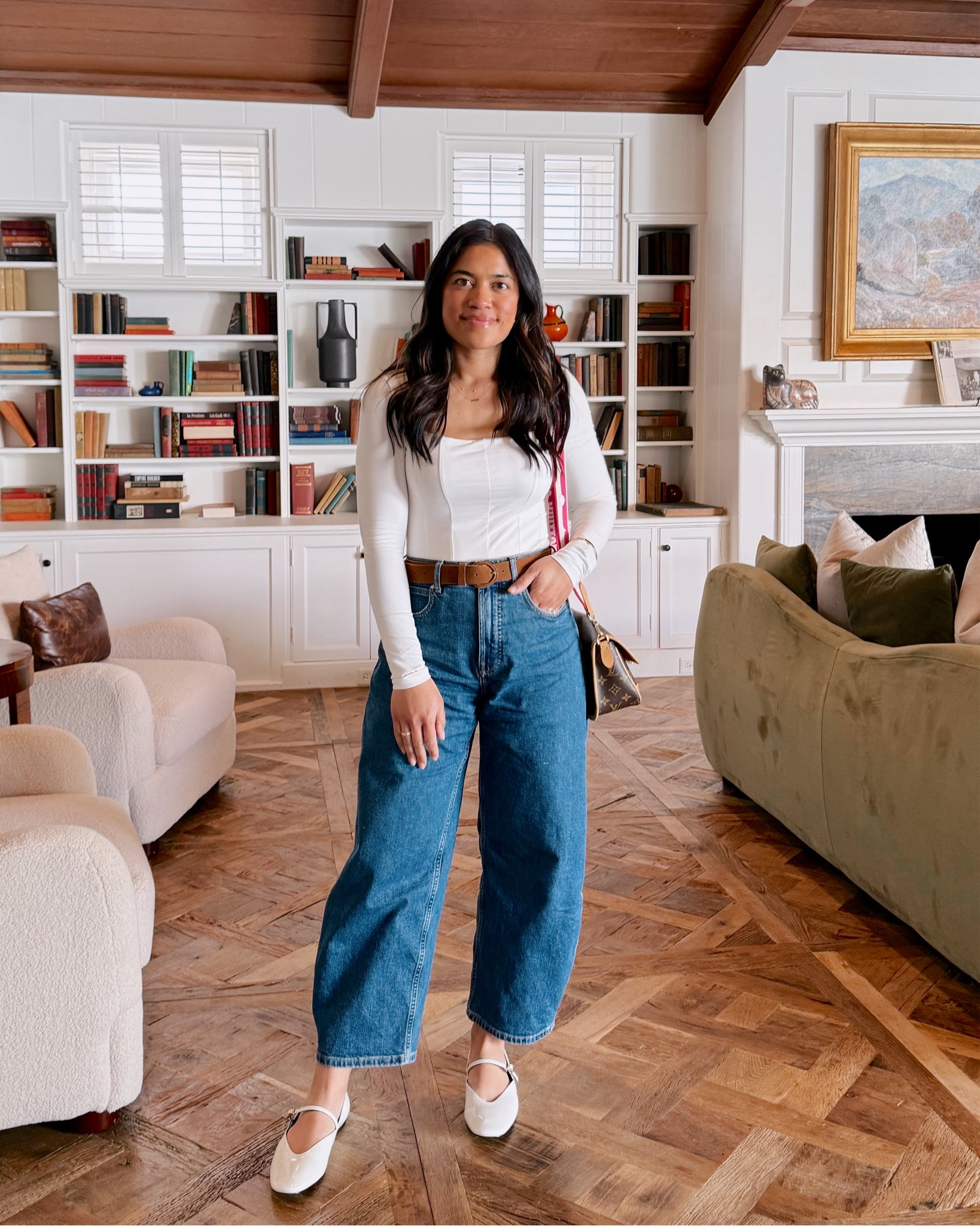 Obsessed with this cute casual look! These horseshoe or barrel style jeans are so good! Wearing my true size! And this bodysuit is on repeat! Perfect casual spring outfit


#LTKstyletip #LTKSeasonal #LTKfindsunder100