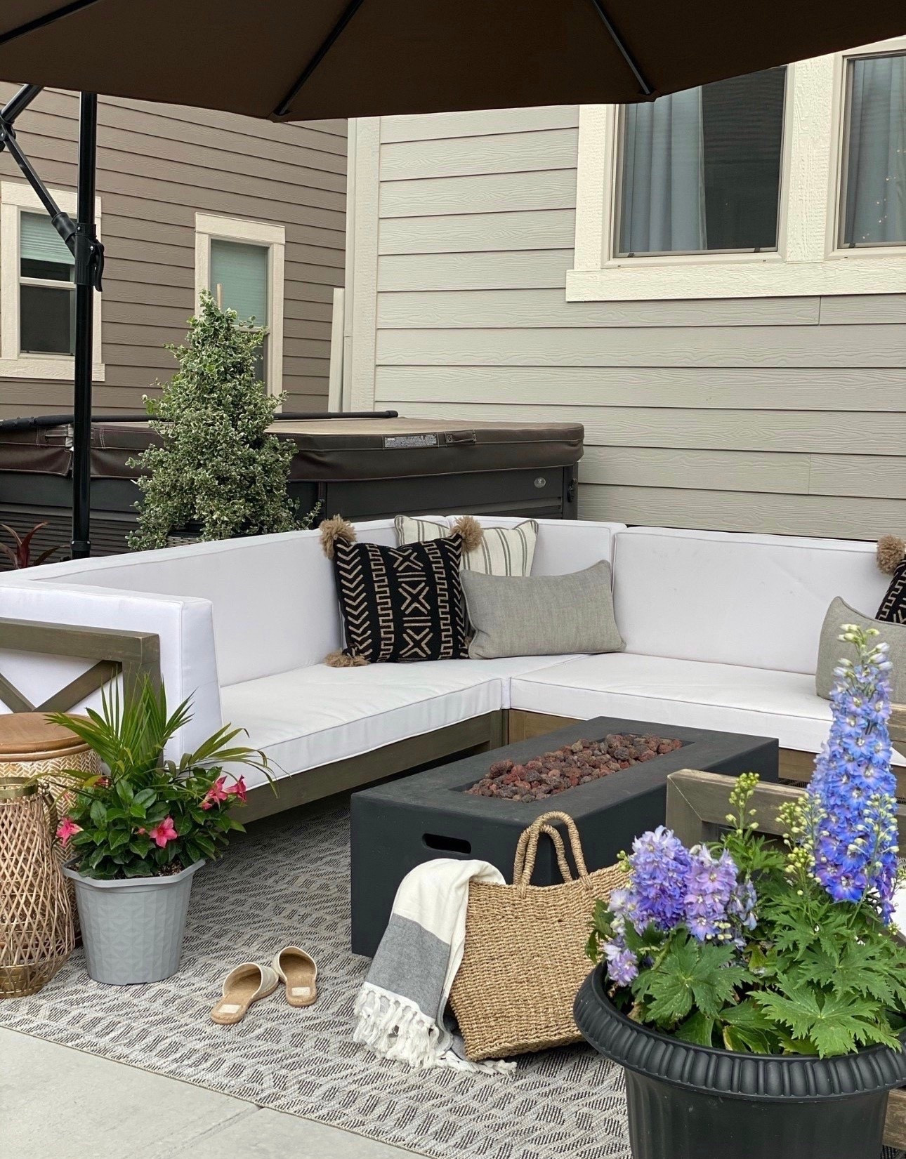 Outdoor furniture and decor!

#LTKdayinmylife #LTKSeasonal #LTKHome