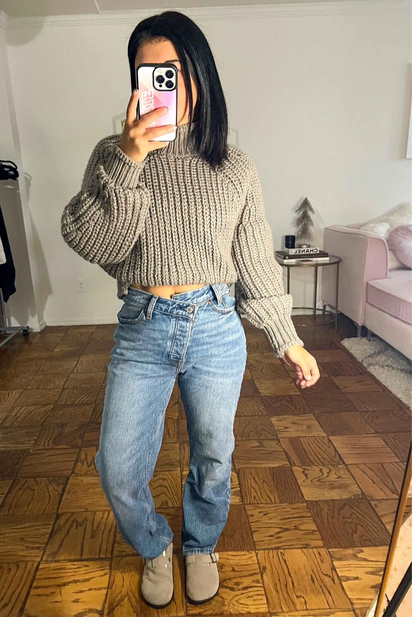 One of my favorite h&m sweaters is back in stock in this color (taupe) and now comes in a ton of new colors! Wearing size XS for reference

My jeans are from Abercrombie and avail in a lighter wash and on sale for $70!

womens fashion, fall outfits, fall fashion

#LTKunder100 #LTKSeasonal #LTKunder50