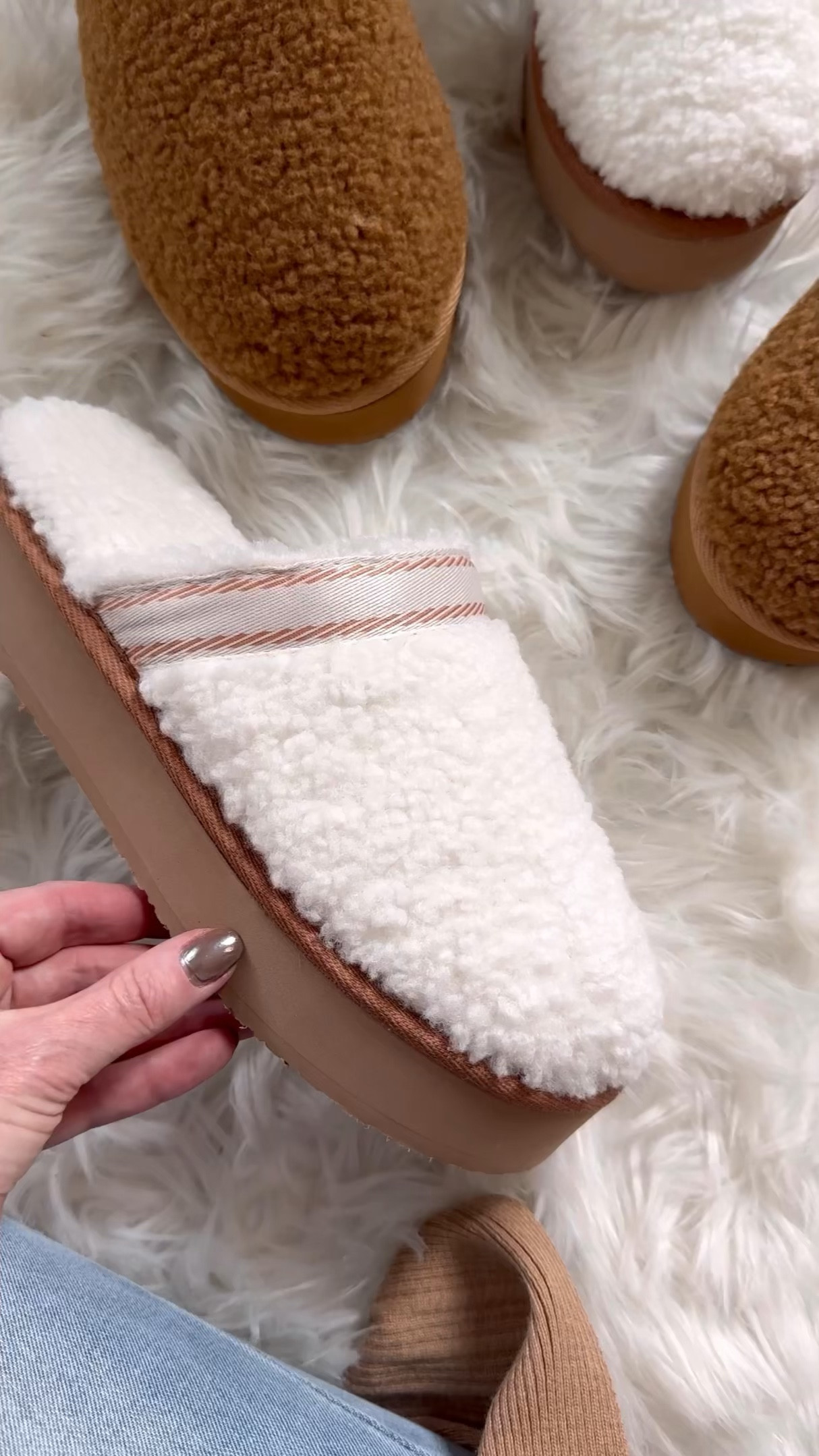 $17 Sherpa platform sneakers TTS

#LTKSeasonal #LTKStyleTip #LTKOver40