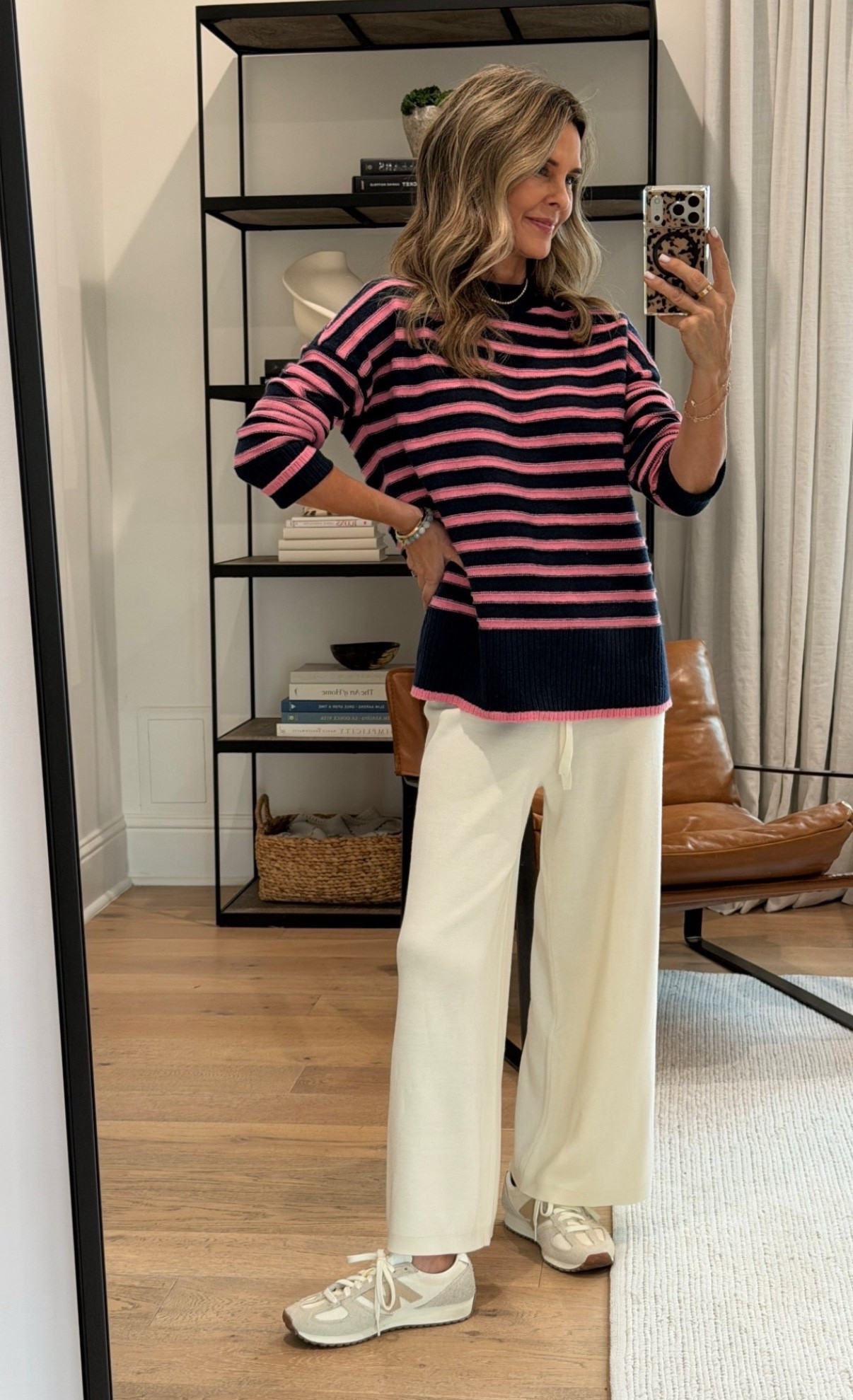 Soft sweater sz XS 
-uber soft pants! I’m 5’6” wearing sz S, I’m 5’6” 


#LTKdayinmylife #LTKootd