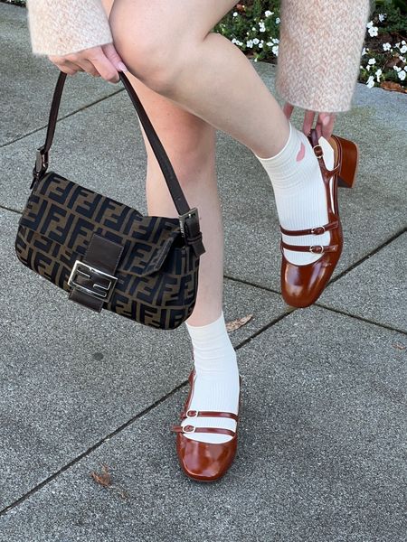 obsessed with these sezane shoes!
so comfy and cute