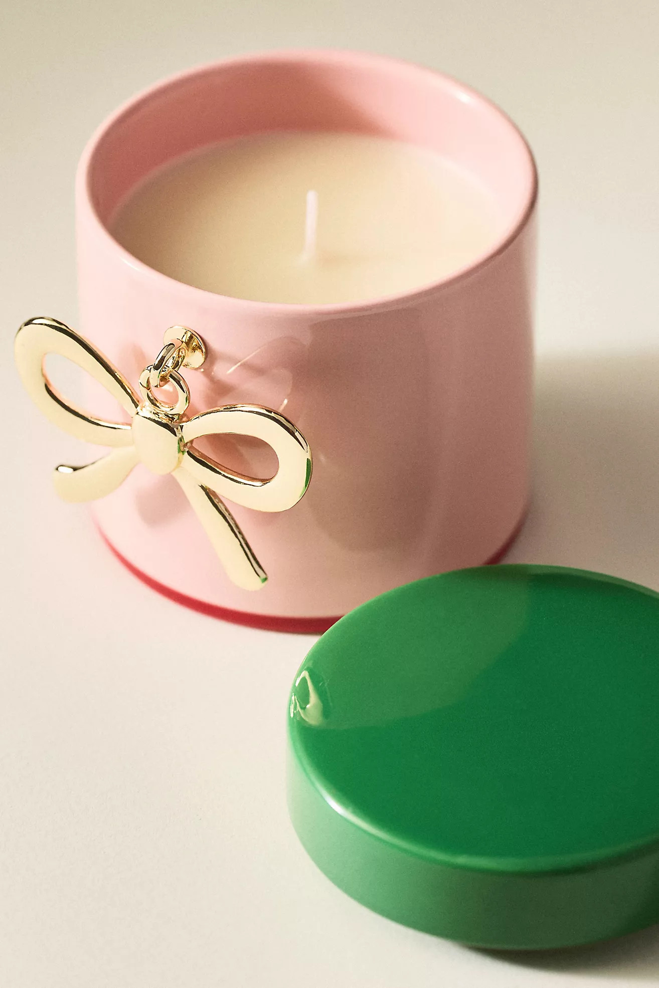 Bow Charm Woody Vanilla Bean & Balsam Ceramic Candle | Anthropologie (US)
