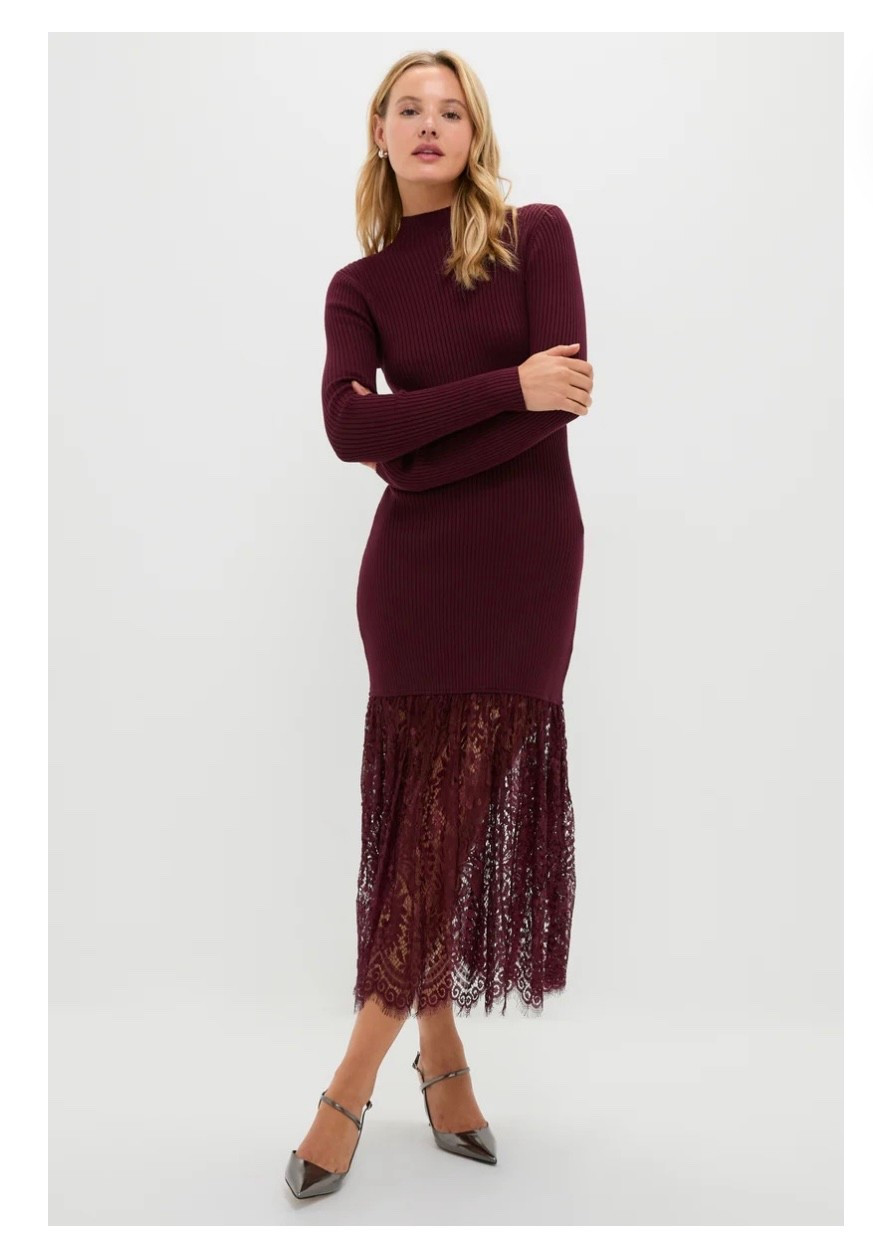 Holiday outfit, great dress for Christmas parties!  NYE party outfit.  Gift guide for her 

#LTKHoliday #LTKSeasonal #LTKGiftGuide