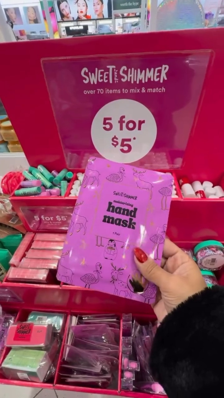 Stocking Stuffers for $1 at @ulta now!🏃🏻‍♀️🛒💖
Selling out fast! 5 items for $5! Follow me @clearance_hunterr + Comment “Ulta” to get the link in your DM! Lmk if you score!🫶🏼


#ulta #christmas #stockingstuffers #stockingstuffer #christmastime #blackfriday #ultabeauty #clearancehunter #clearance #trending #chrismasgift #christmasgifts