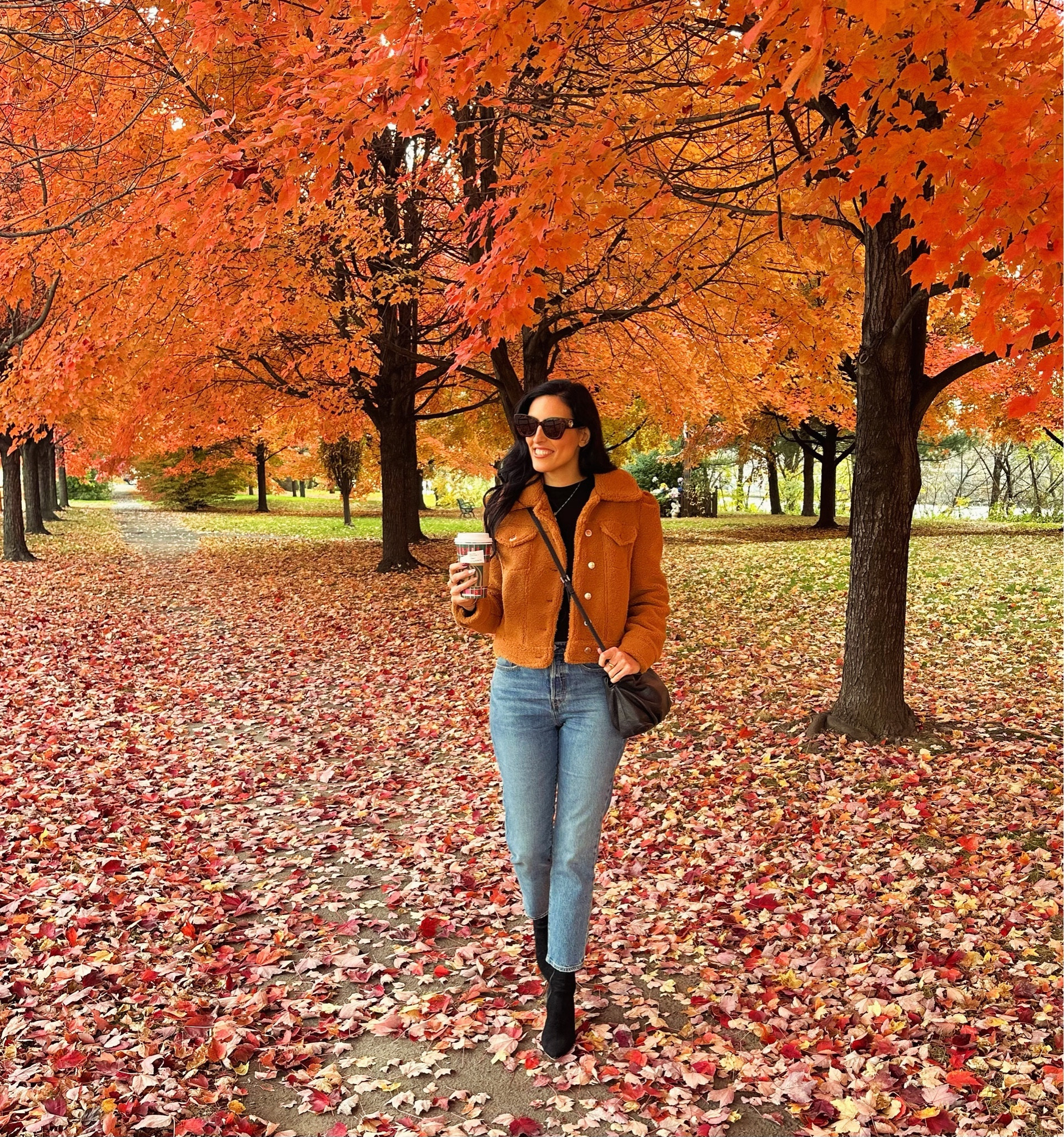 Walking in a fall wonderland 🍁🍂

#LTKSeasonal #LTKover40