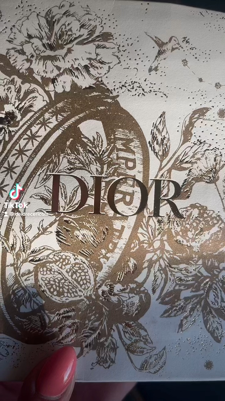 Stunning piece, it was 35 dollars 

#LTKbeauty #LTKunder50 #LTKstyletip