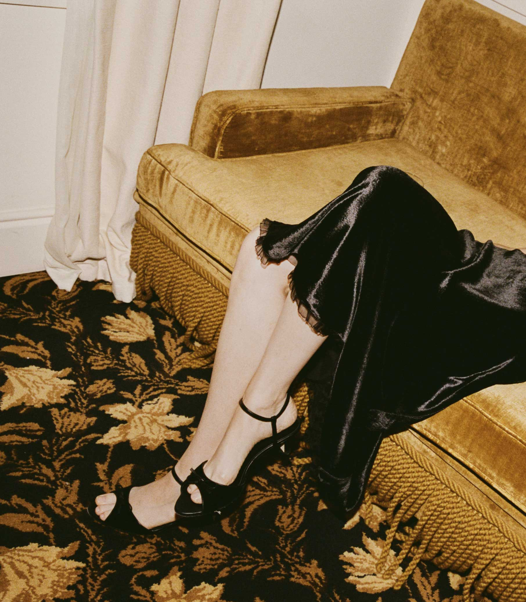 Arianna Peep Toe - Black Velvet | DÔEN | DOEN