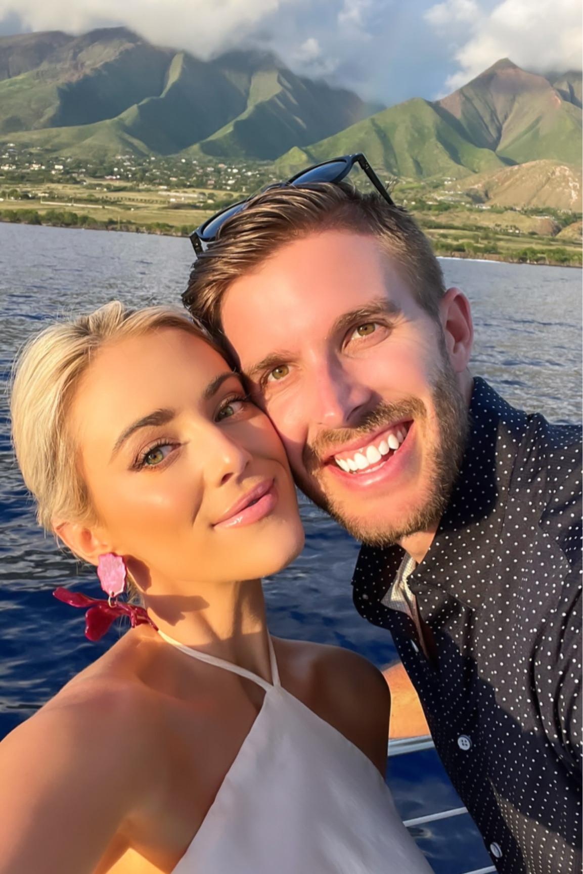 Blush: vibrant 
Lipstick: selfless 
Gloss: creme brûlée 
Foundation: 4.5 
Concealer: 3.75


#LTKbeauty #LTKtravel #LTKunder50