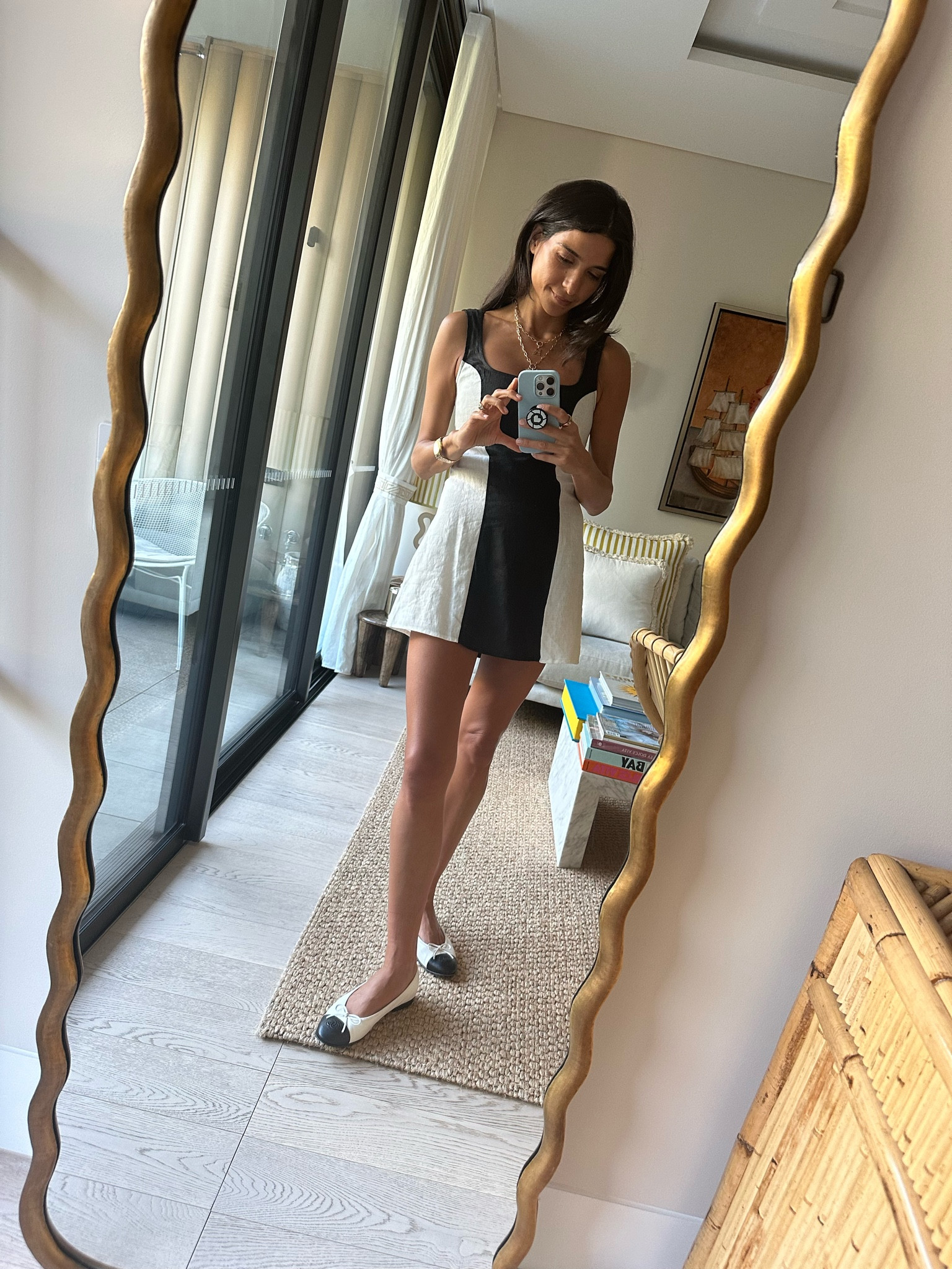 🖤🤍🖤 

Wearing a size 6

#LTKSeasonal #LTKstyletip #LTKaustralia