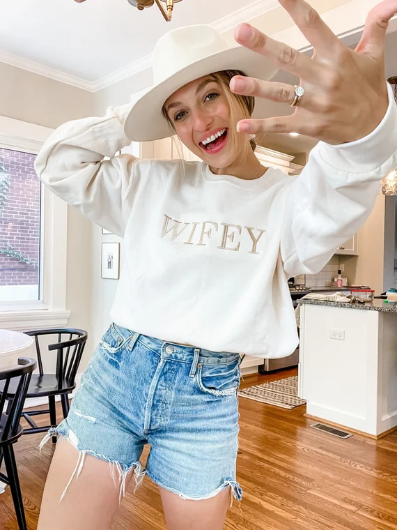 Wifey Personalized Crewneck Sweatshirt | MRS Personalized Crew Neck Pullover | New Bride Sweatshi... | Etsy (US)