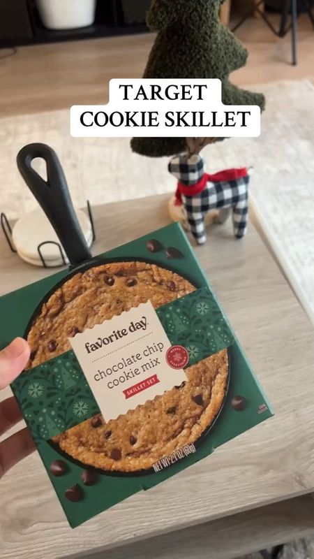 Such a cute gift idea! Chocolate chip cookie skillet! 

#LTKGiftGuide #LTKSeasonal #LTKHoliday